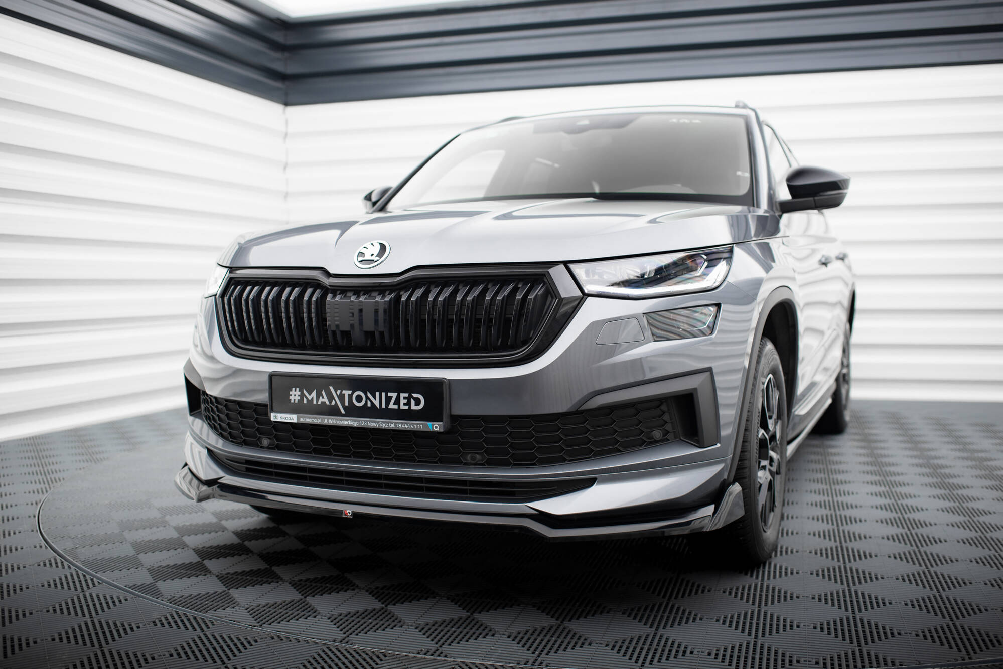 Street+ Spoilerlippe Front Ansatz V.2 passend für Skoda Kodiaq Sportline Mk1 FL schwarz Hochglanz