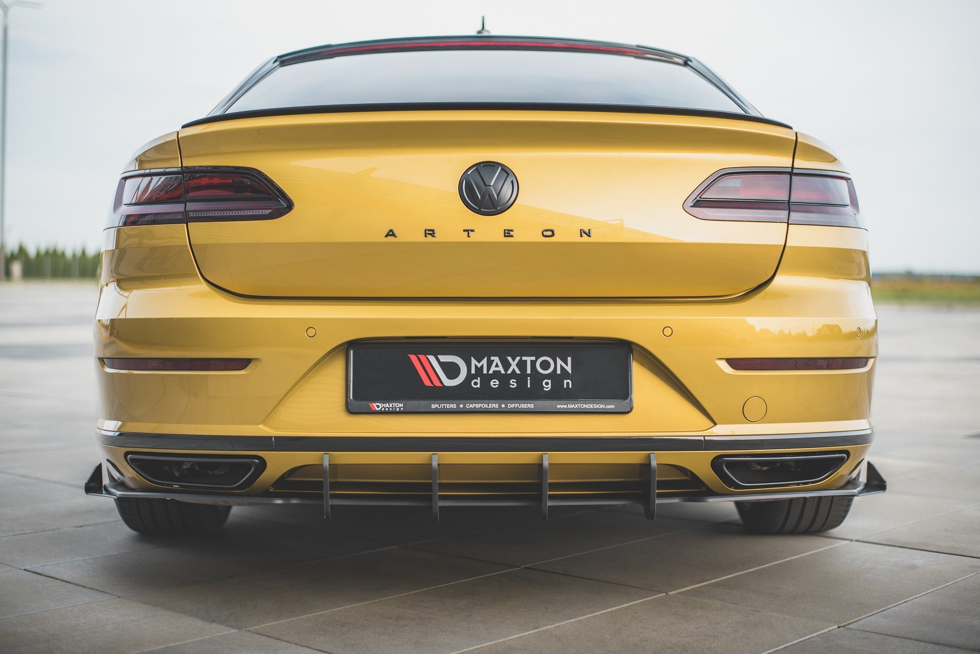 Street Pro Heck Ansatz Diffusor passend für VW Arteon R-Line rot+ Hochglanz Flaps