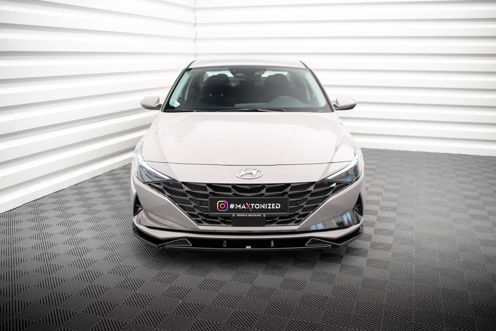 Street+ Spoilerlippe Front Ansatz passend für Hyundai Elantra Mk7 schwarz Hochglanz
