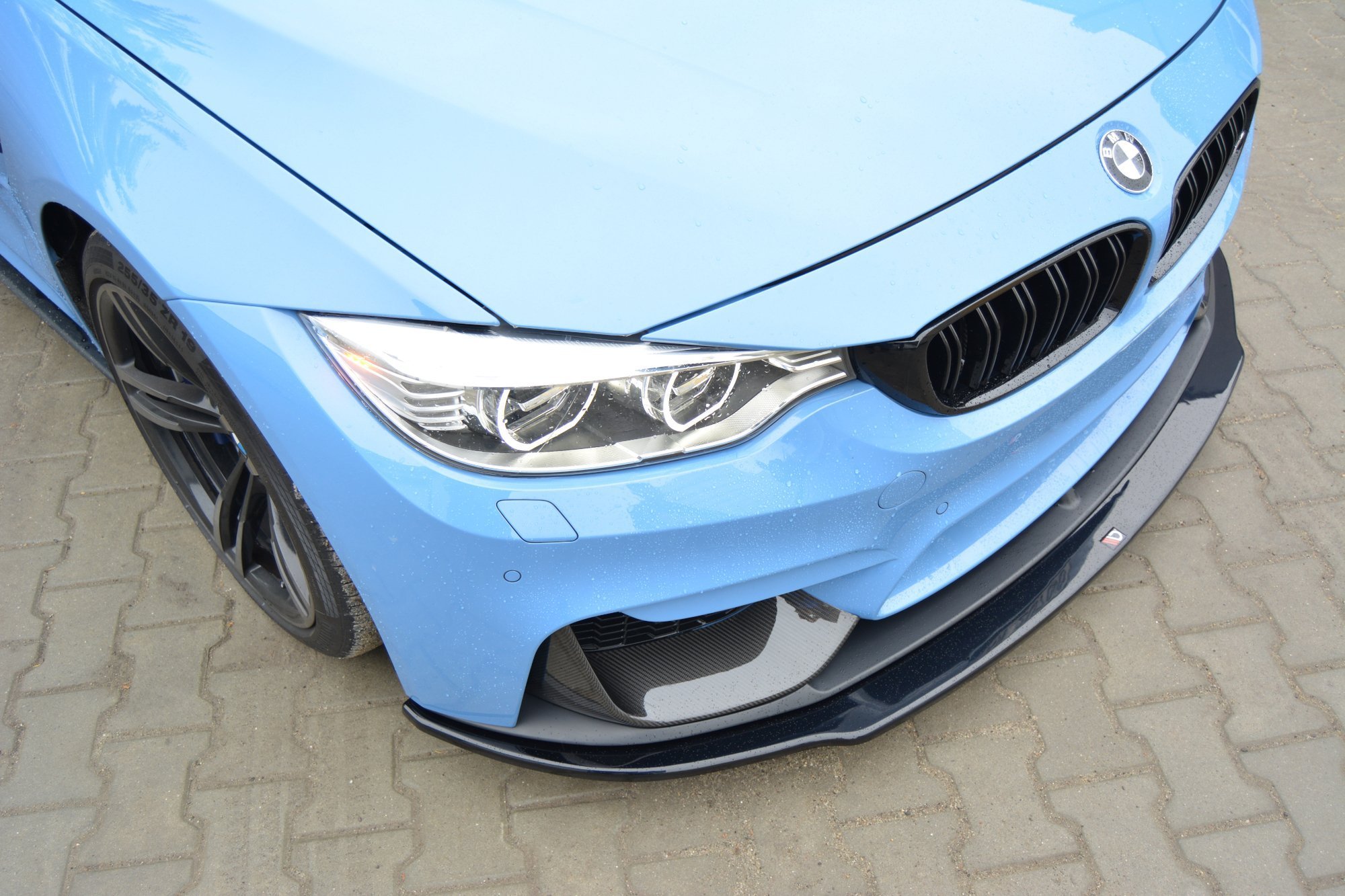 Front Ansatz für BMW M4 F82 M-performance schwarz Hochglanz