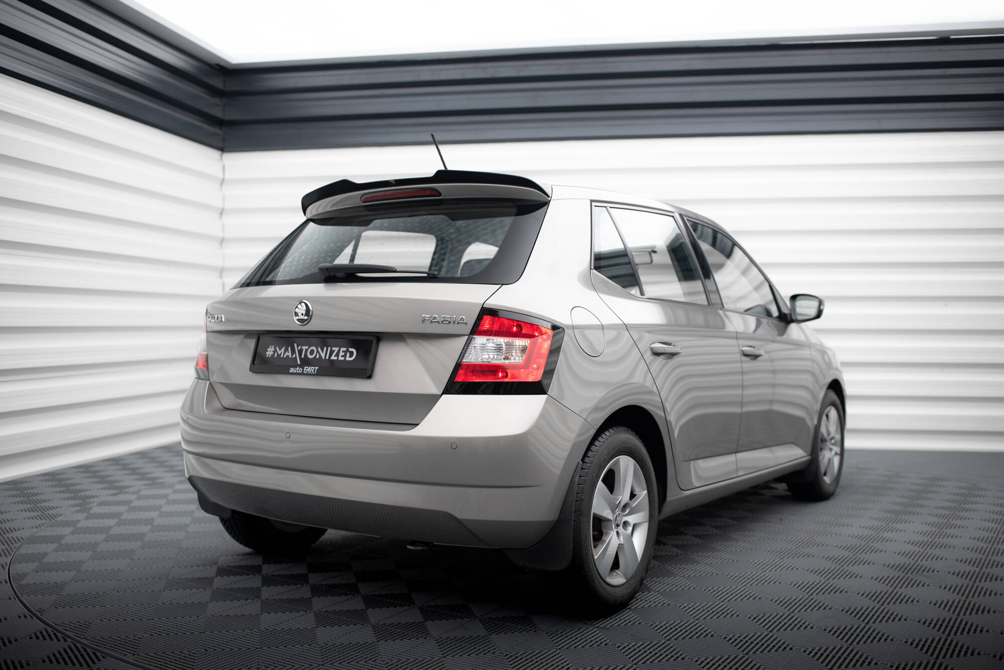 Heck Spoiler Aufsatz Abrisskante passend für Skoda Fabia Hatchback Mk3 schwarz Hochglanz