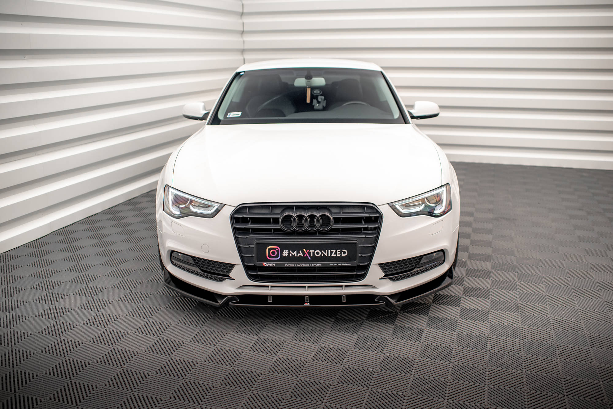 Street+ Spoilerlippe Front Ansatz V.1 passend für Audi A5 Coupe / Sportback 8T FL schwarz Hochglanz