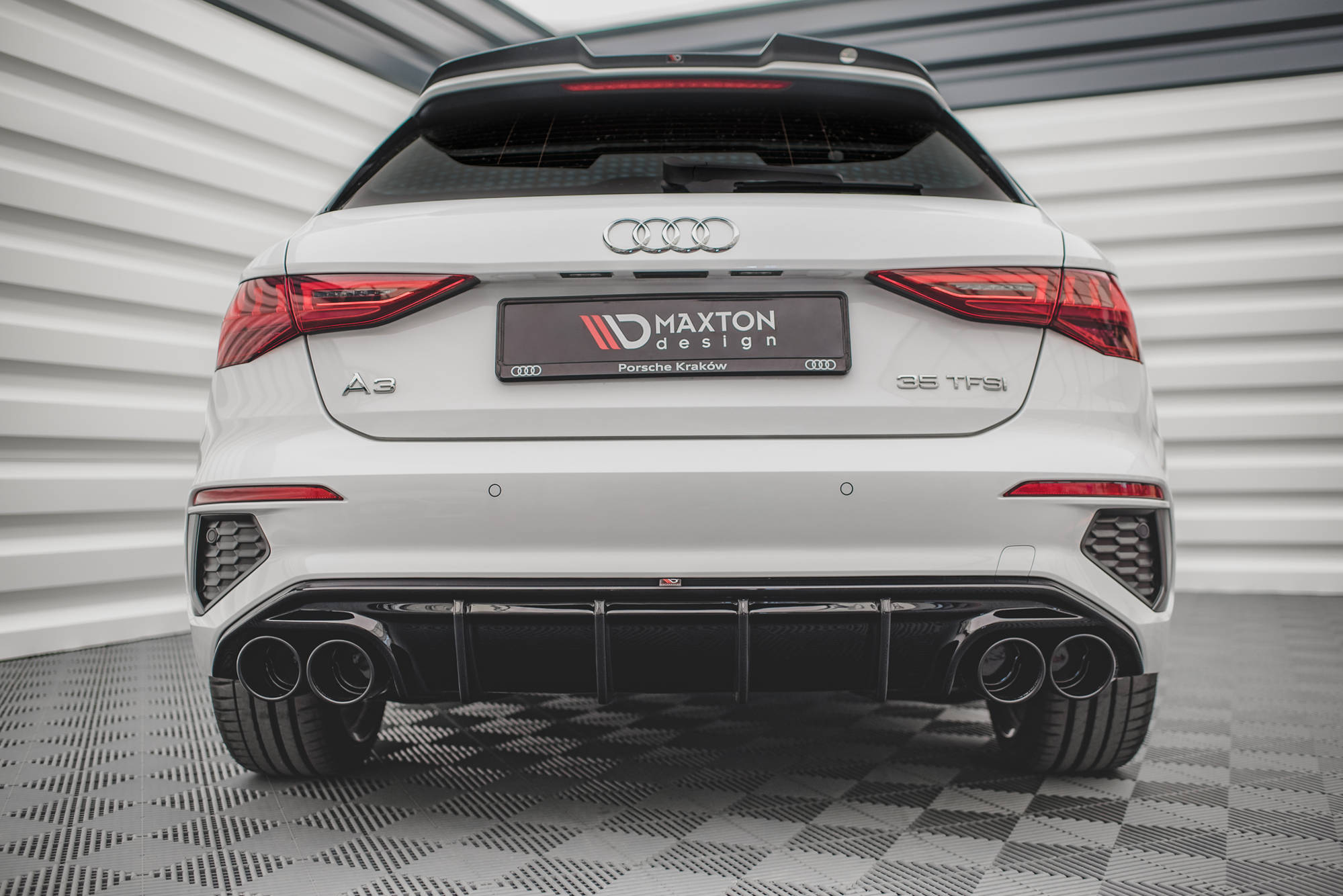 Street+ Heck Ansatz Diffusor + Endrohre chrom passend für Audi A3 S-Line Sportback 8Y schwarz Hochglanz