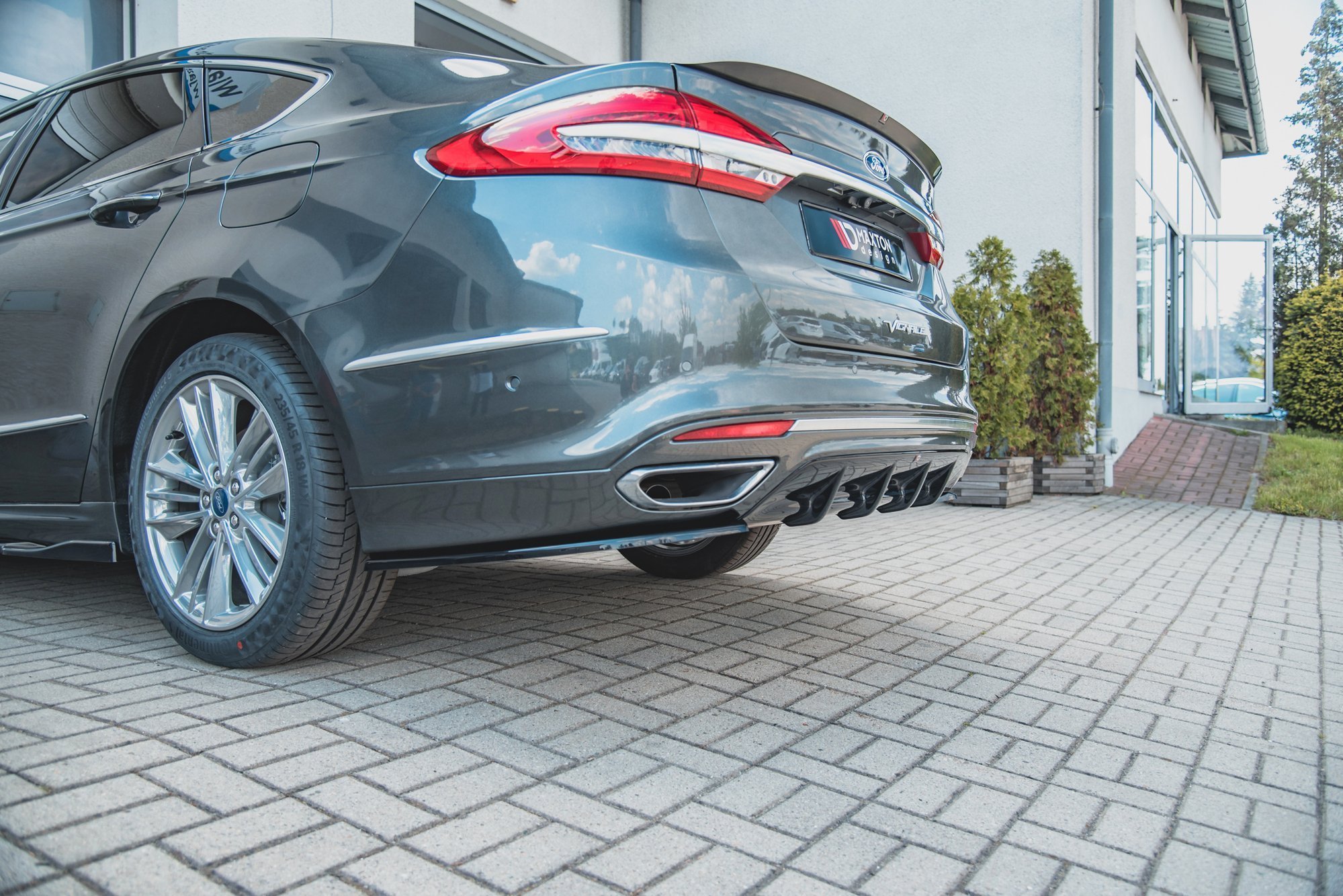 Diffusor Heck Ansatz für Ford Mondeo Vignale Mk5 Facelift Carbon Look