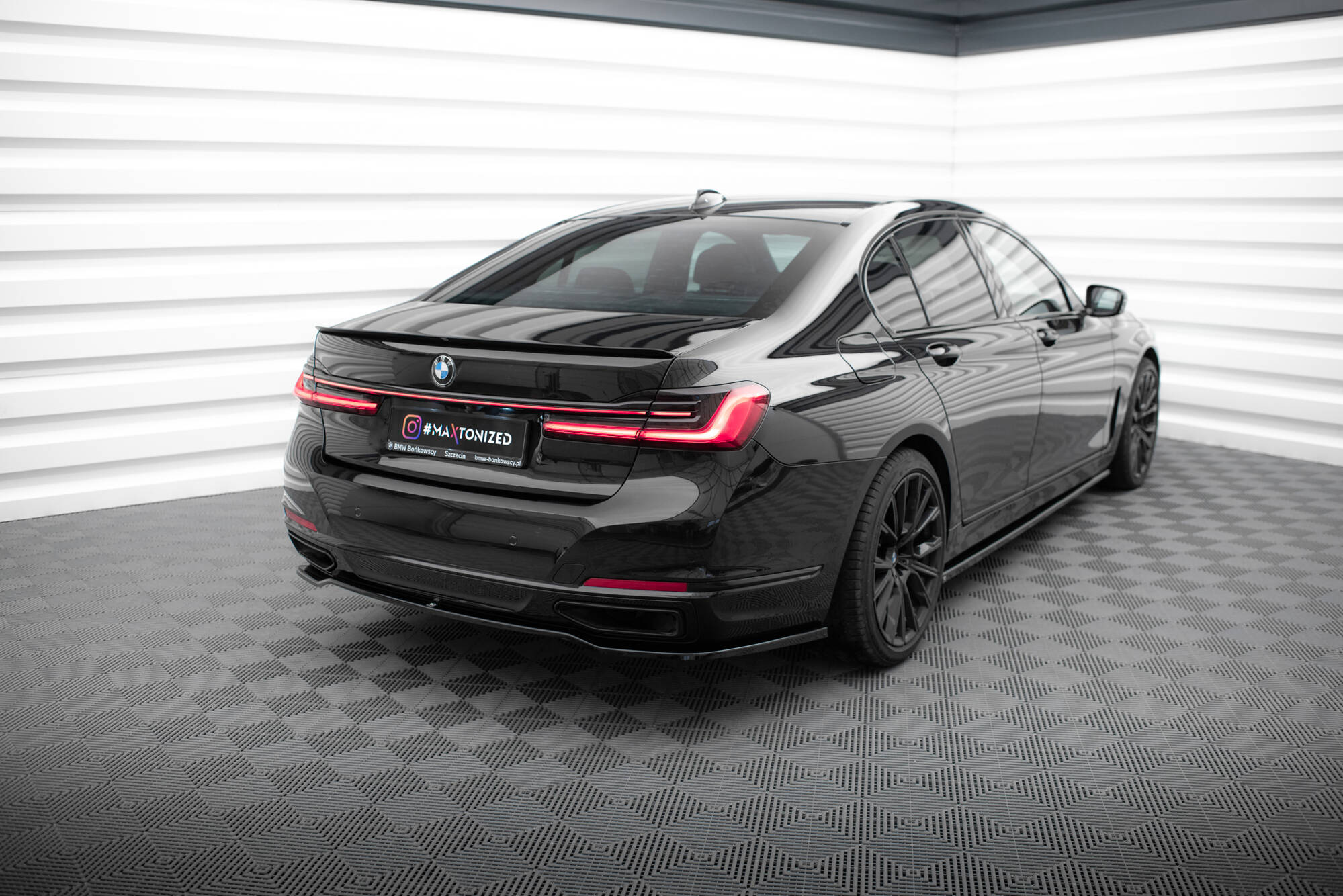 Heck Spoiler Aufsatz Abrisskante passend für BMW 7 G11 / G12 schwarz Hochglanz