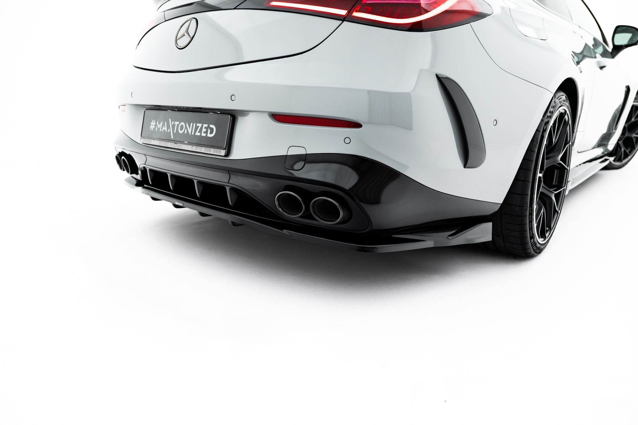 Street+ Mittlerer Diffusor RACE Heck Ansatz passend für Mercedes-AMG CLE 53 Aero C236 schwarz Hochglanz