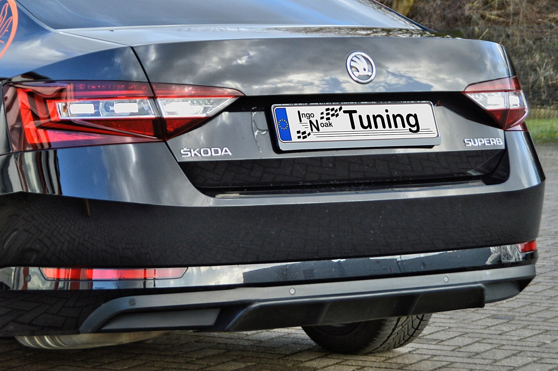 Heckdiffusor / Heckschürze für Skoda Superb 3V ab 2015- (Schwarz Matt)