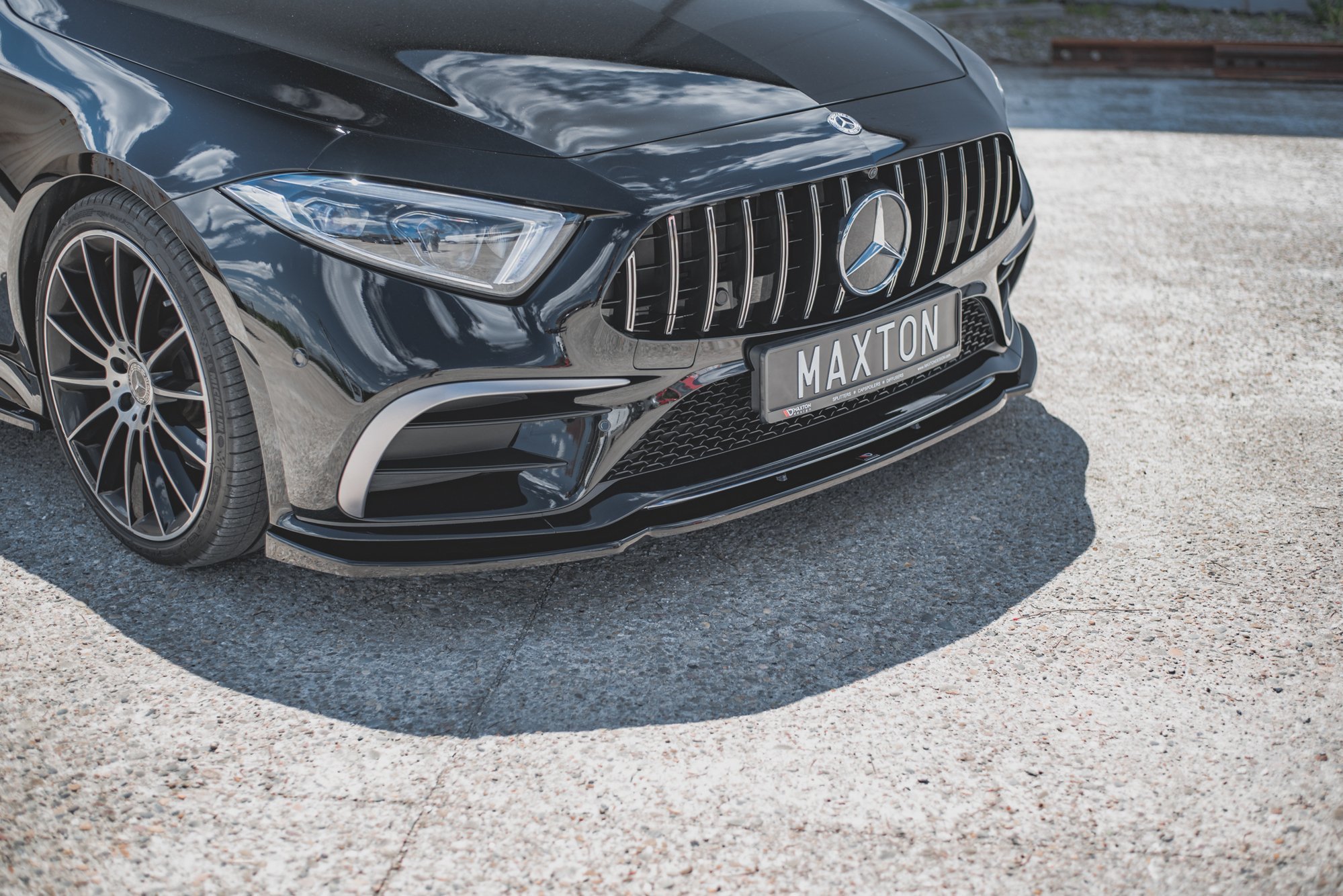Front Ansatz V.2 für Mercedes-AMG CLS 53 C257 schwarz Hochglanz