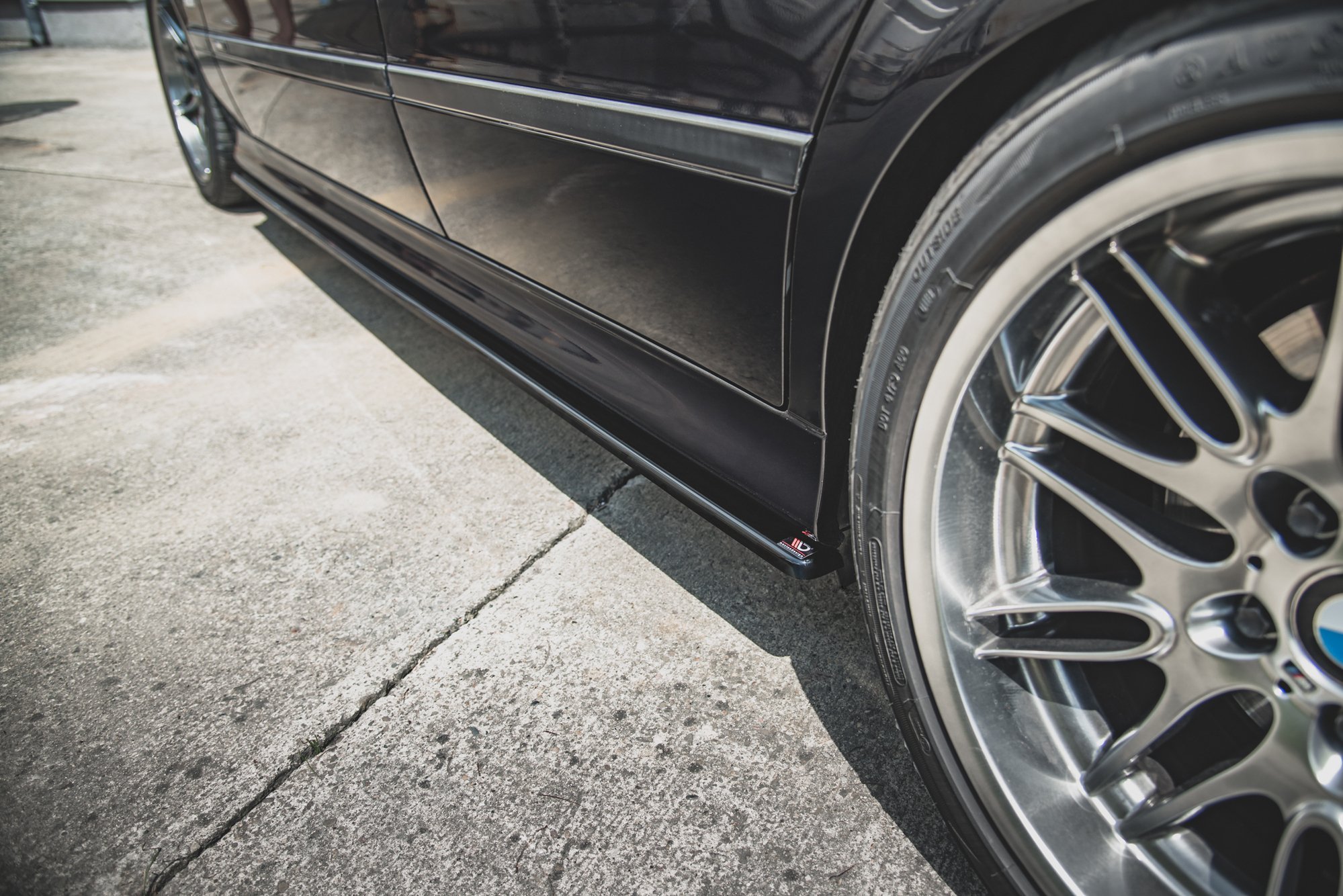 Street+ Seitenschweller Leisten passend für BMW M5 / 5 M-Paket E39 schwarz Hochglanz