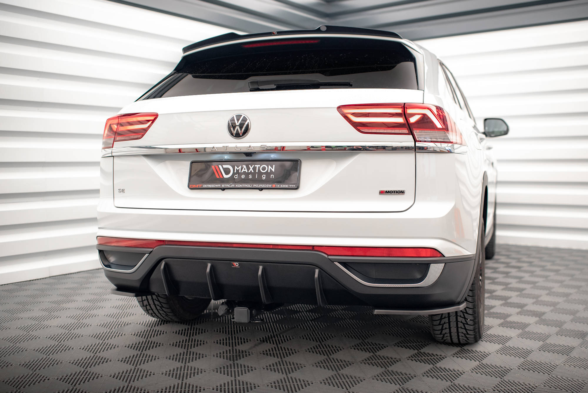Street+ Heck Ansatz Diffusor passend für VW Atlas Cross Sport schwarz Hochglanz