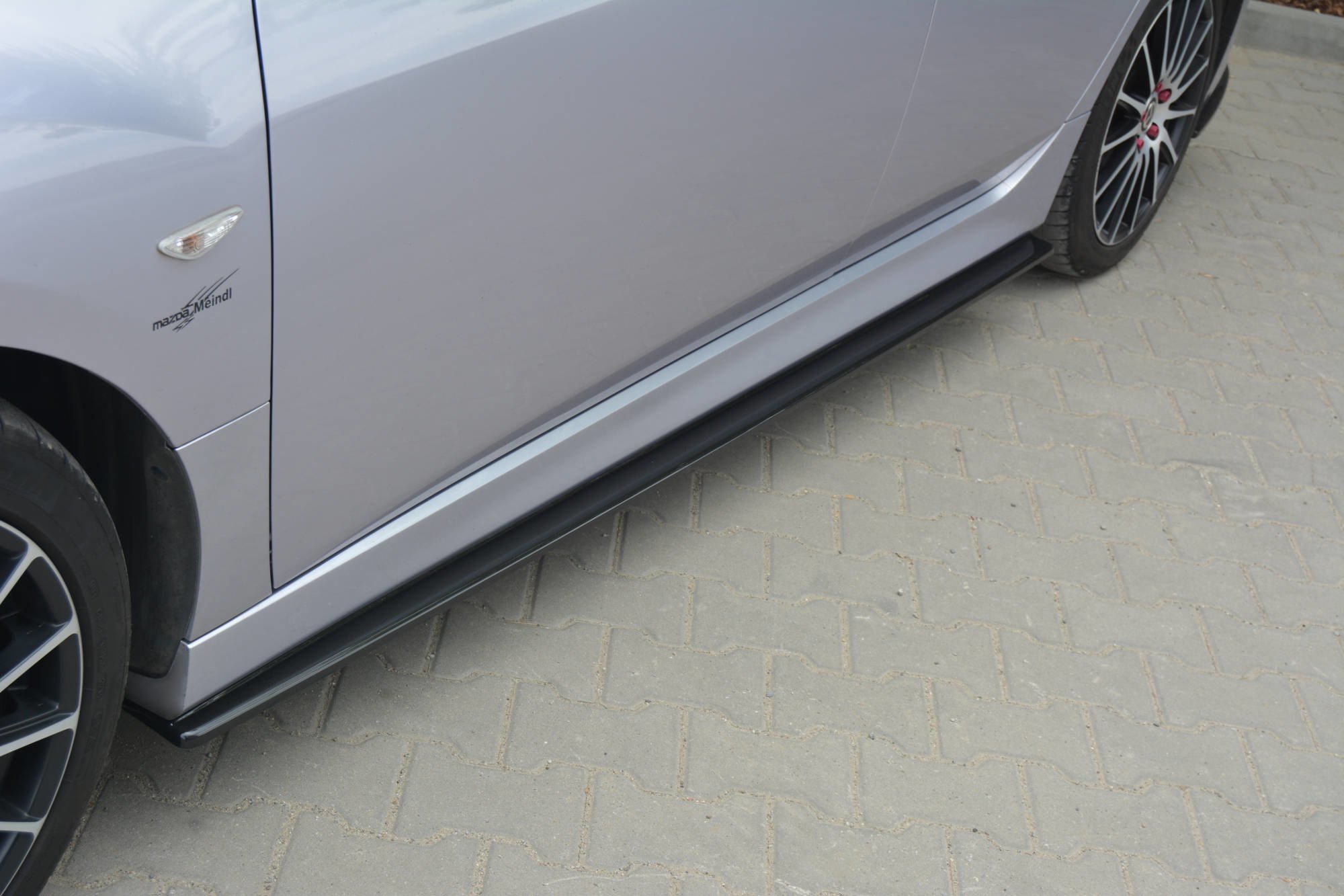 Seitenschweller Ansatz für MAZDA 6 MK2 SPORT HATCH GH-SERIES vor Facelift schwarz Hochglanz