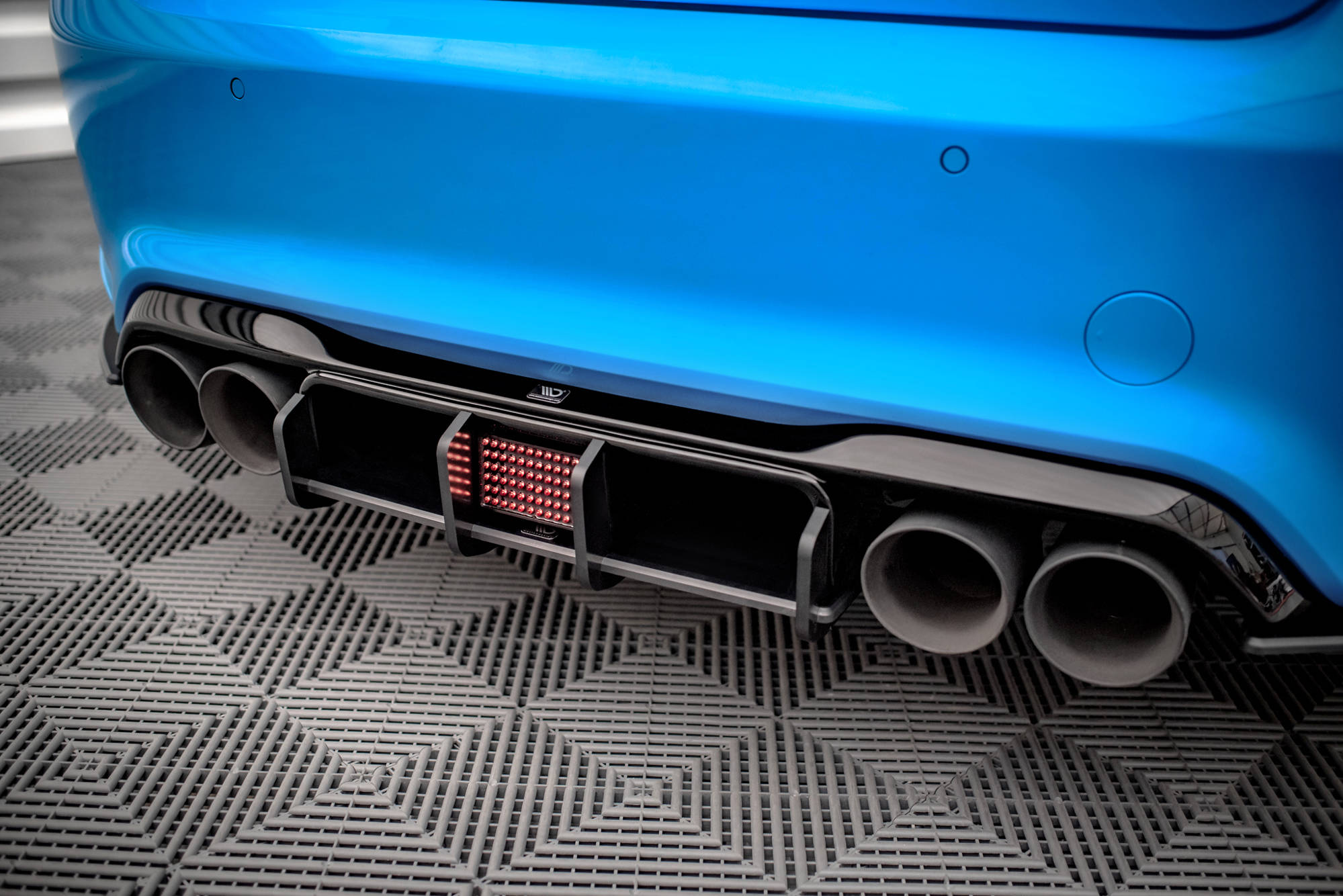 Street Pro Heckschürze Heck Ansatz Diffusor passend für BMW M2 F87 schwarz-rot