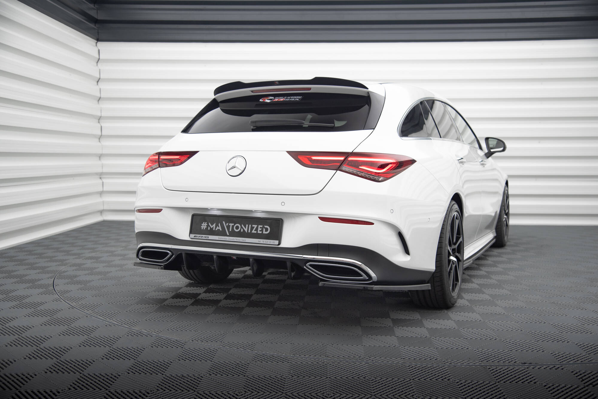 Diffusor Heck Ansatz für Mercedes-Benz CLA AMG-Line X118 schwarz Hochglanz