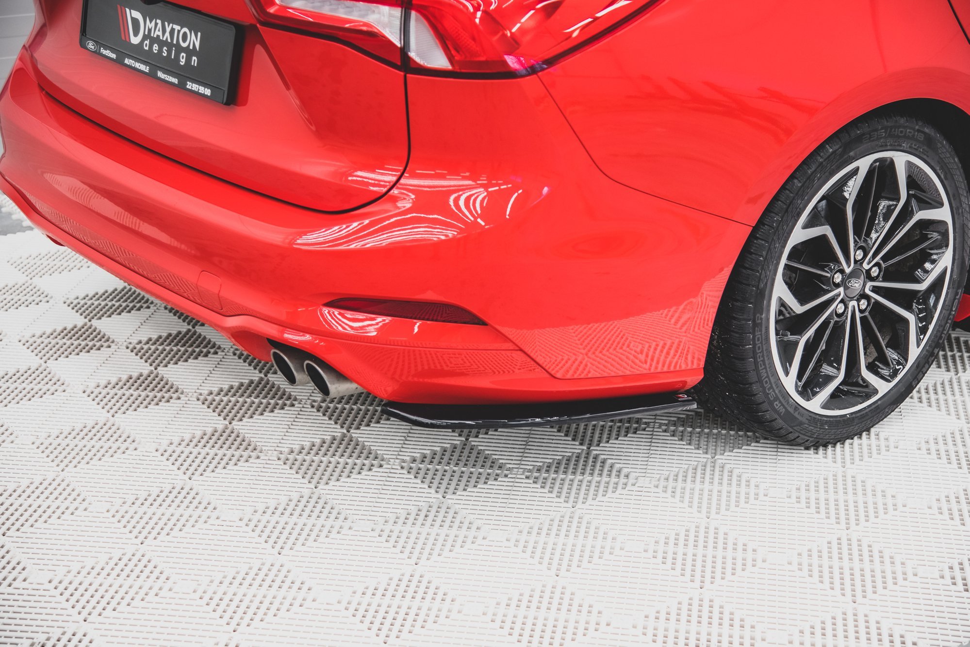 Street+ Heck Ansatz Flaps V.1 passend für Ford Focus ST-Line Kombi Mk4 schwarz Hochglanz