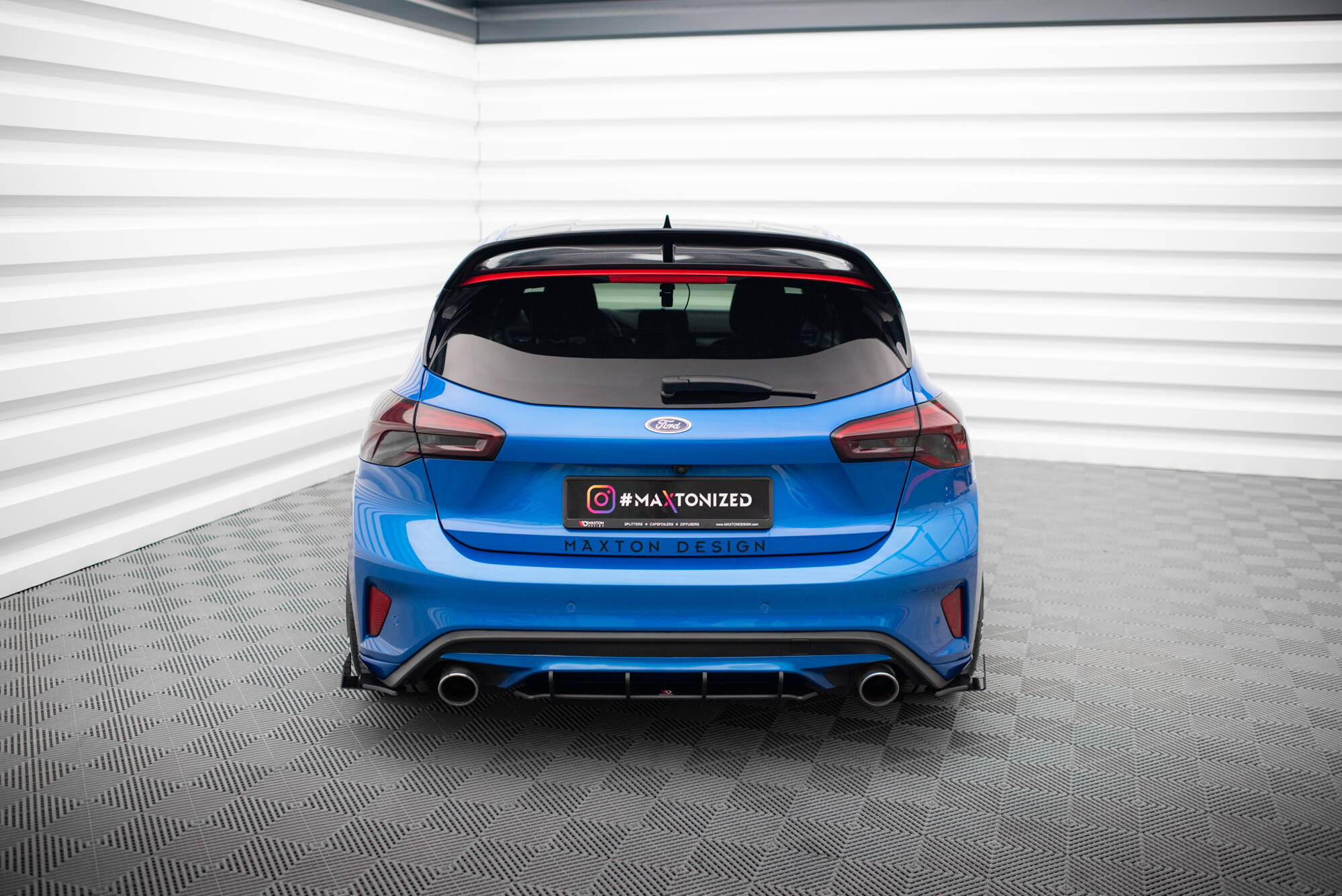 Robuste Racing Heckschürze für Ford Focus ST Mk4