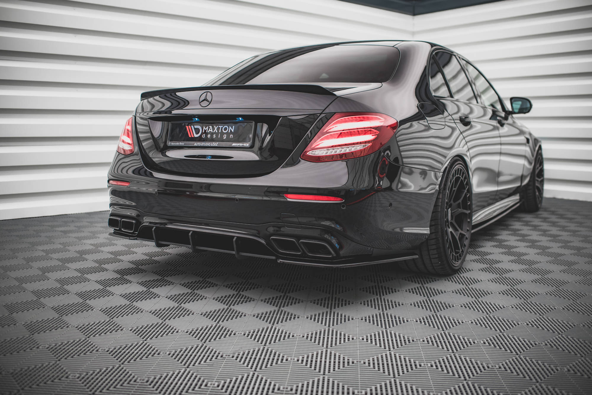 Street Pro Heckschürze Heck Ansatz Diffusor passend für Mercedes E63 AMG Kombi/Limo S213/W213 rot