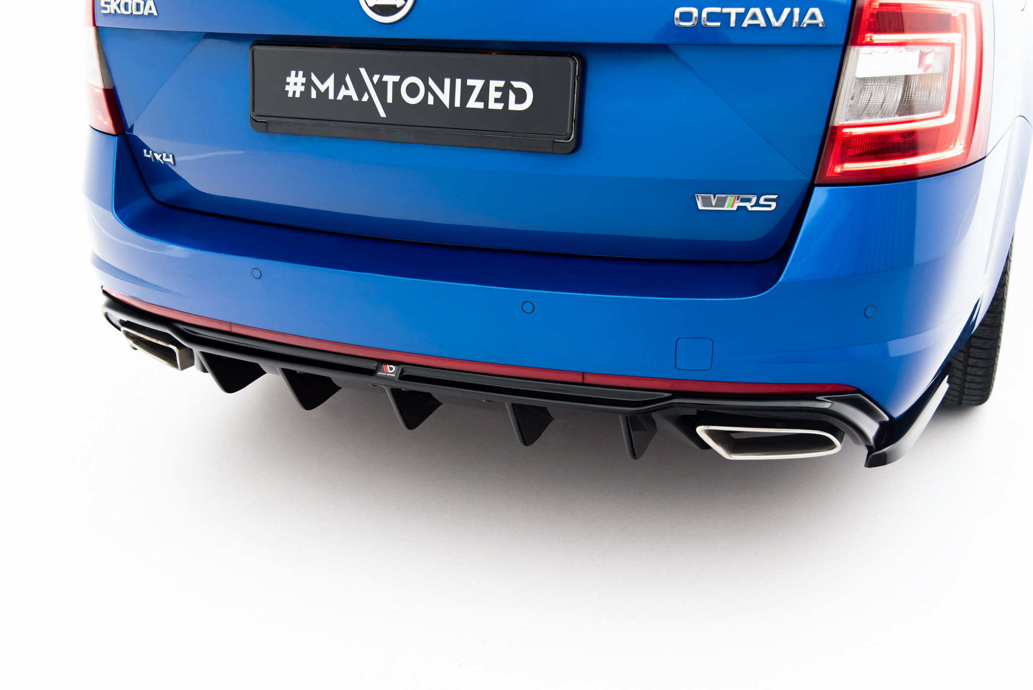 Street+ Heck Ansatz Diffusor V.2 passend für Skoda Octavia RS Mk3 / Mk3 FL Hatchback / Kombi schwarz Hochglanz