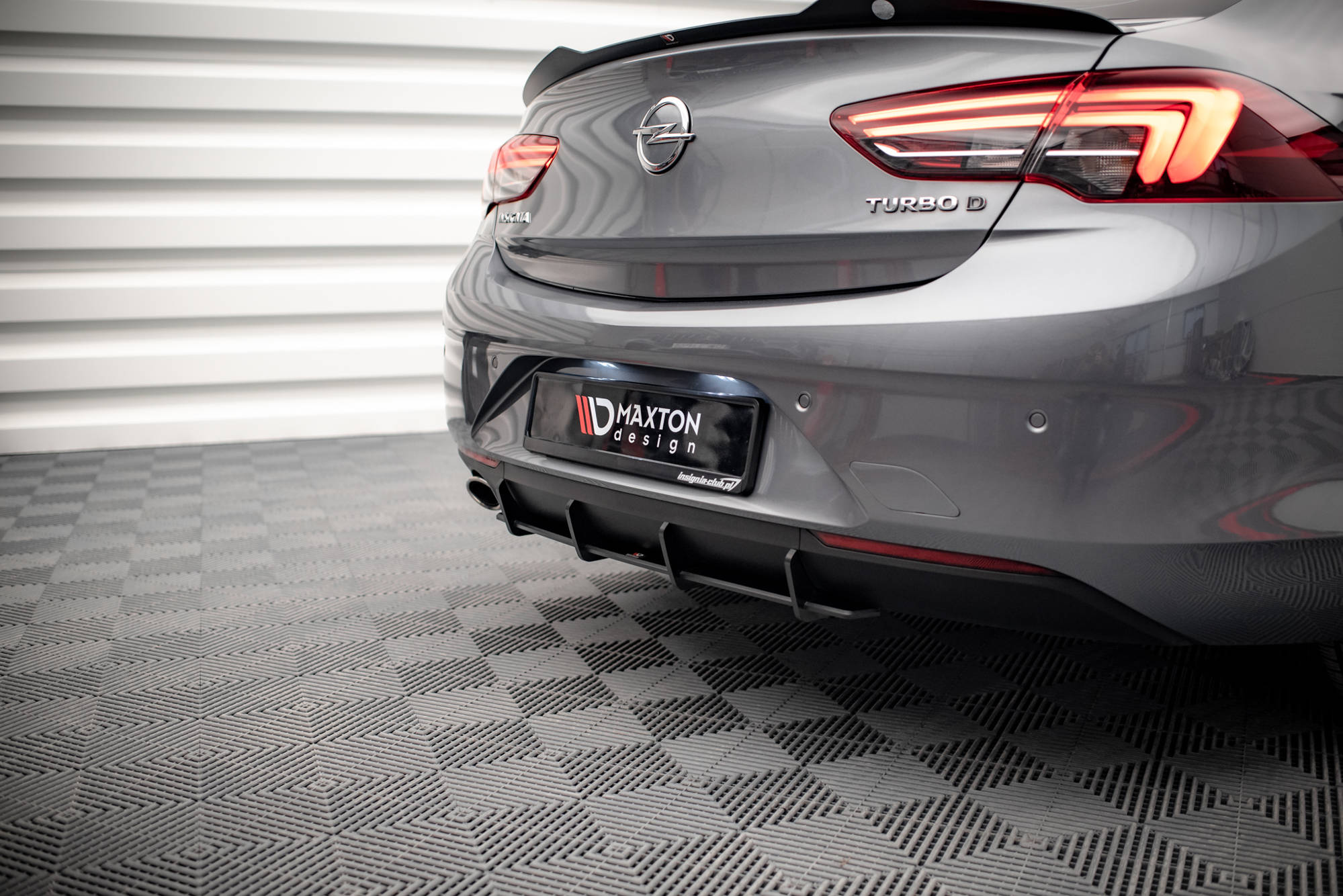 Street Pro Heckschürze Heck Ansatz Diffusor passend für Opel Insignia Mk2 rot