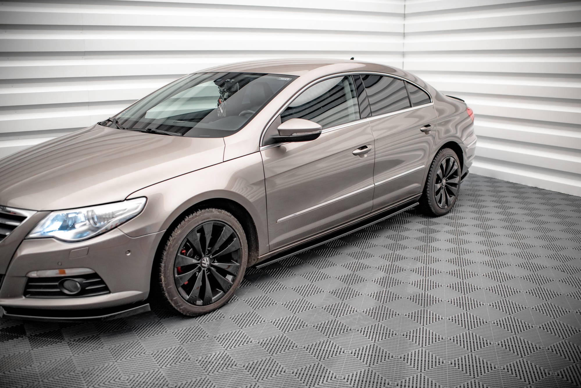 Street+ Seitenschweller Leisten V.2 passend für VW Passat CC schwarz Hochglanz