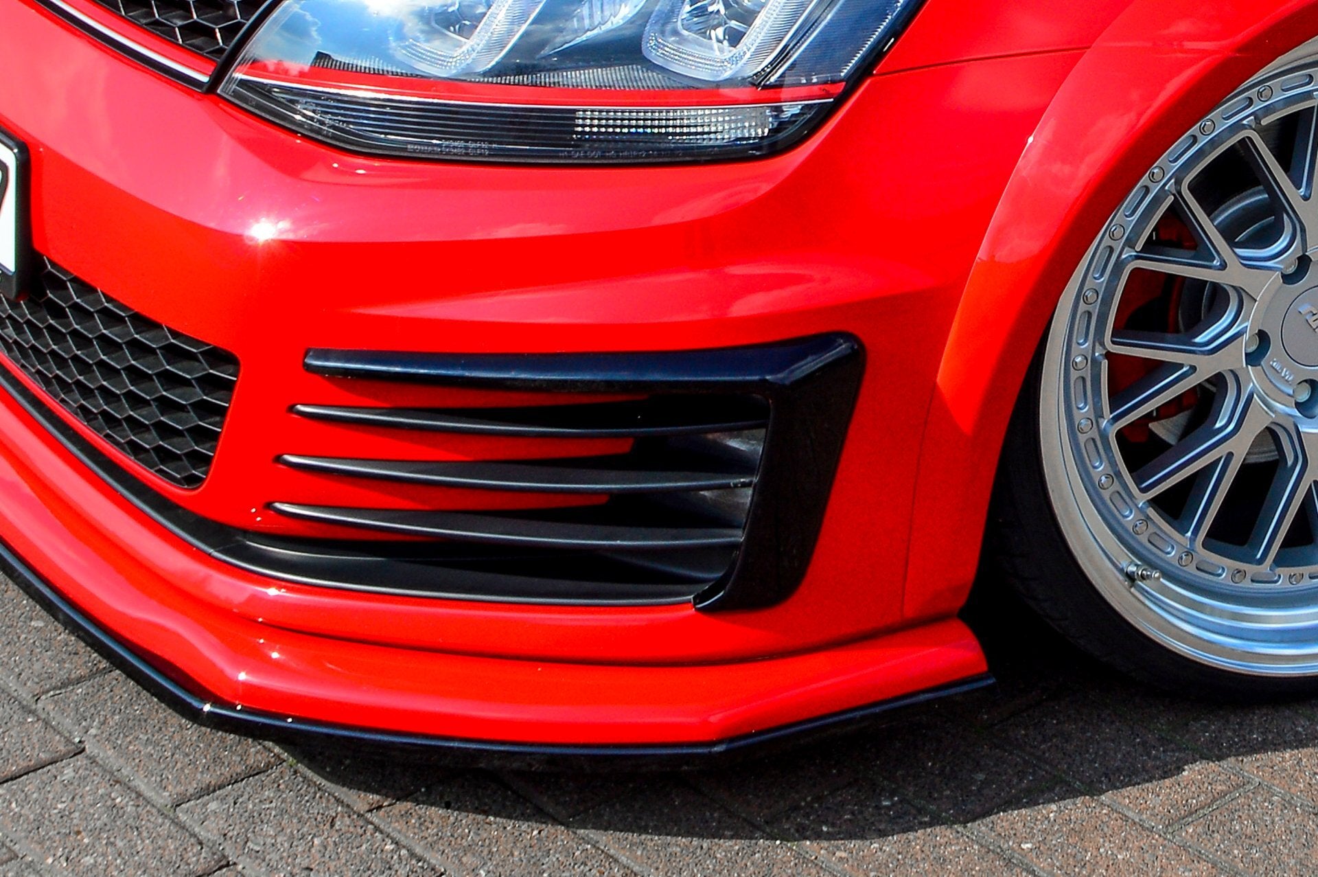 Blenden für NSW in Clubsport Optik aus ABS für VW Golf 7 GTI (Schwarz Matt)