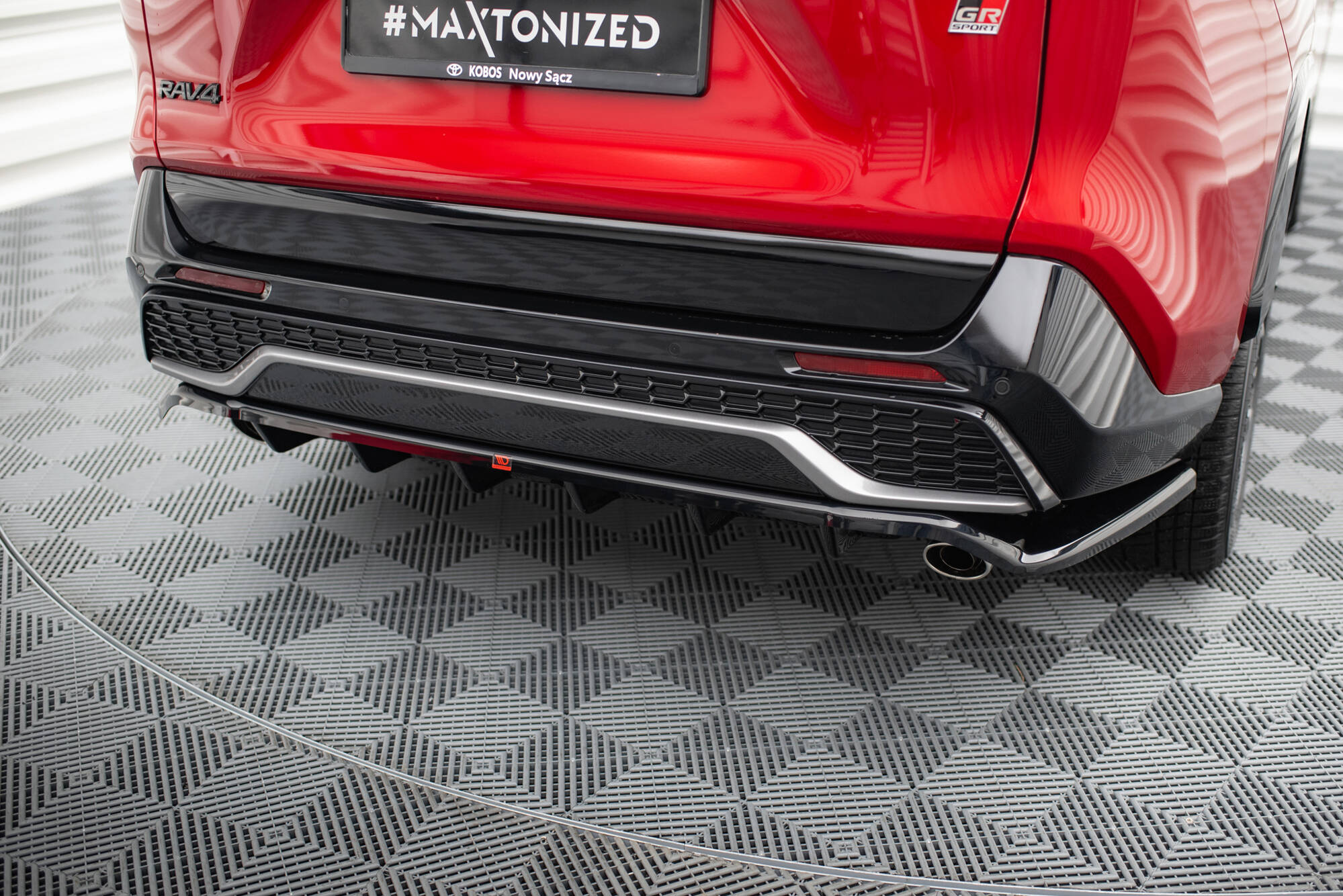 Street+ Mittlerer Diffusor RACE Heck Ansatz passend für Toyota RAV4 GR Sport Mk5 schwarz Hochglanz