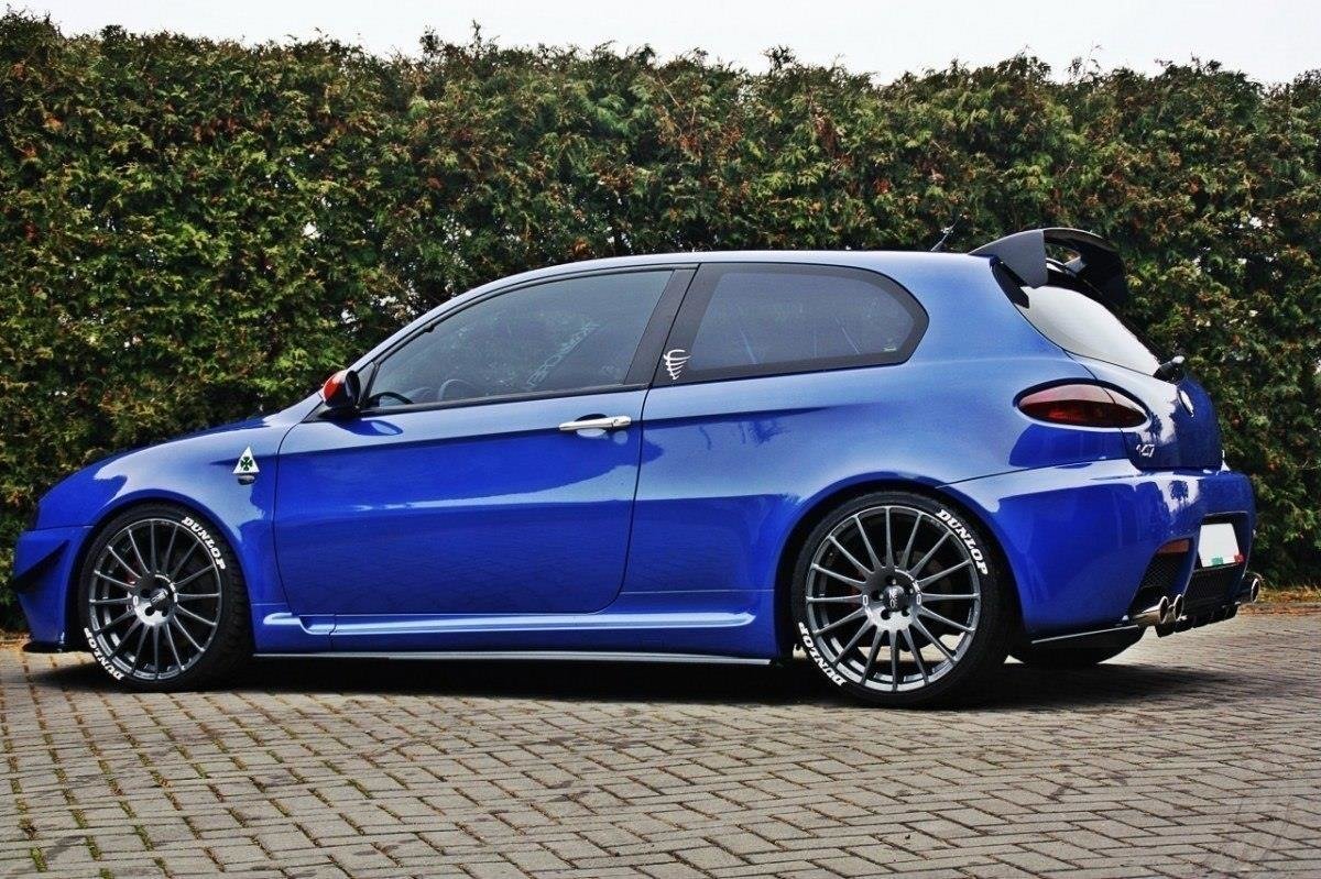 Street+ Seitenschweller Leisten passend für Alfa Romeo 147 GTA schwarz Hochglanz