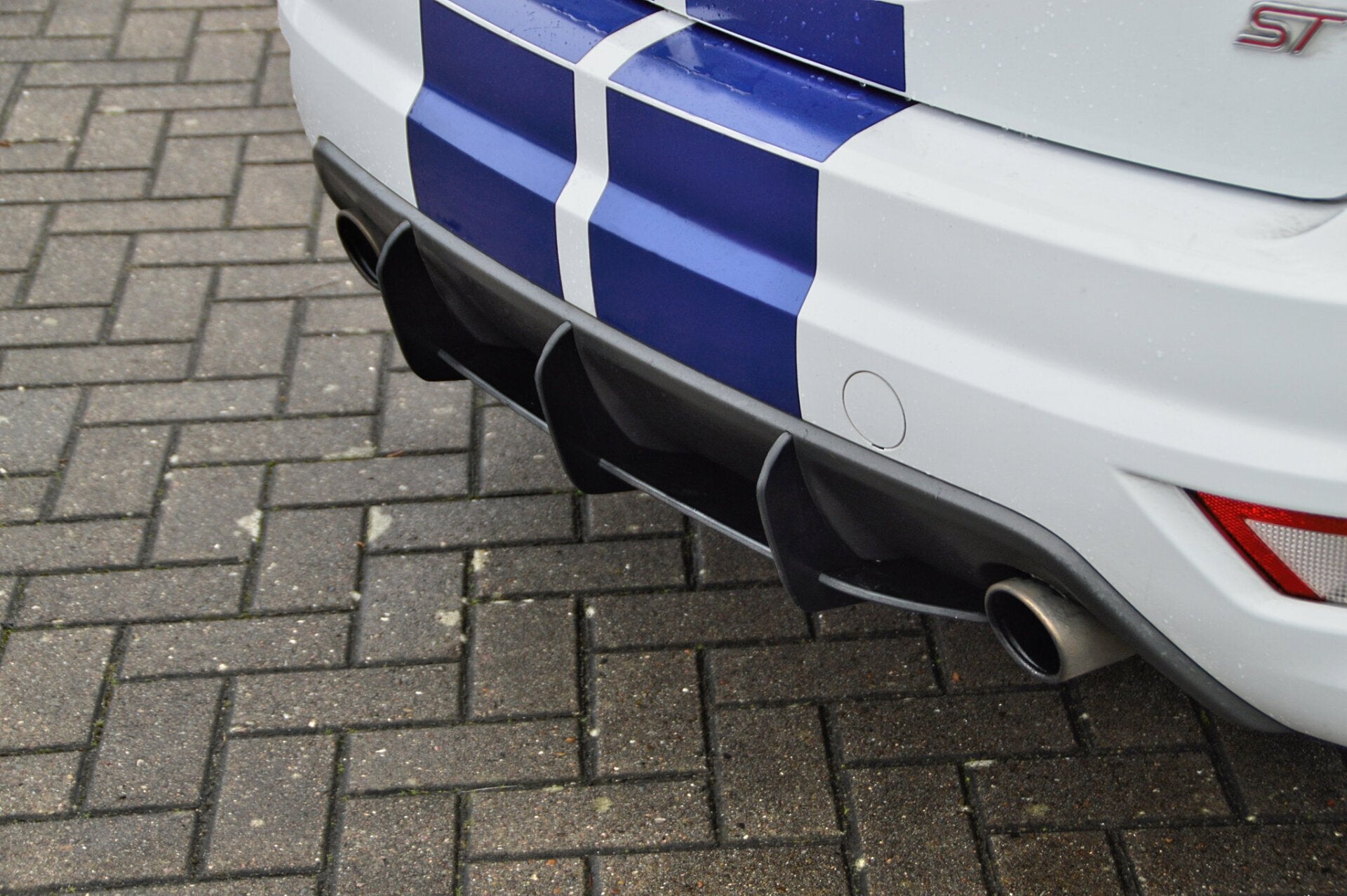 Bodykit für Ford Focus ST DA3 FL Bj.2007-2010 (Schwarz Matt)