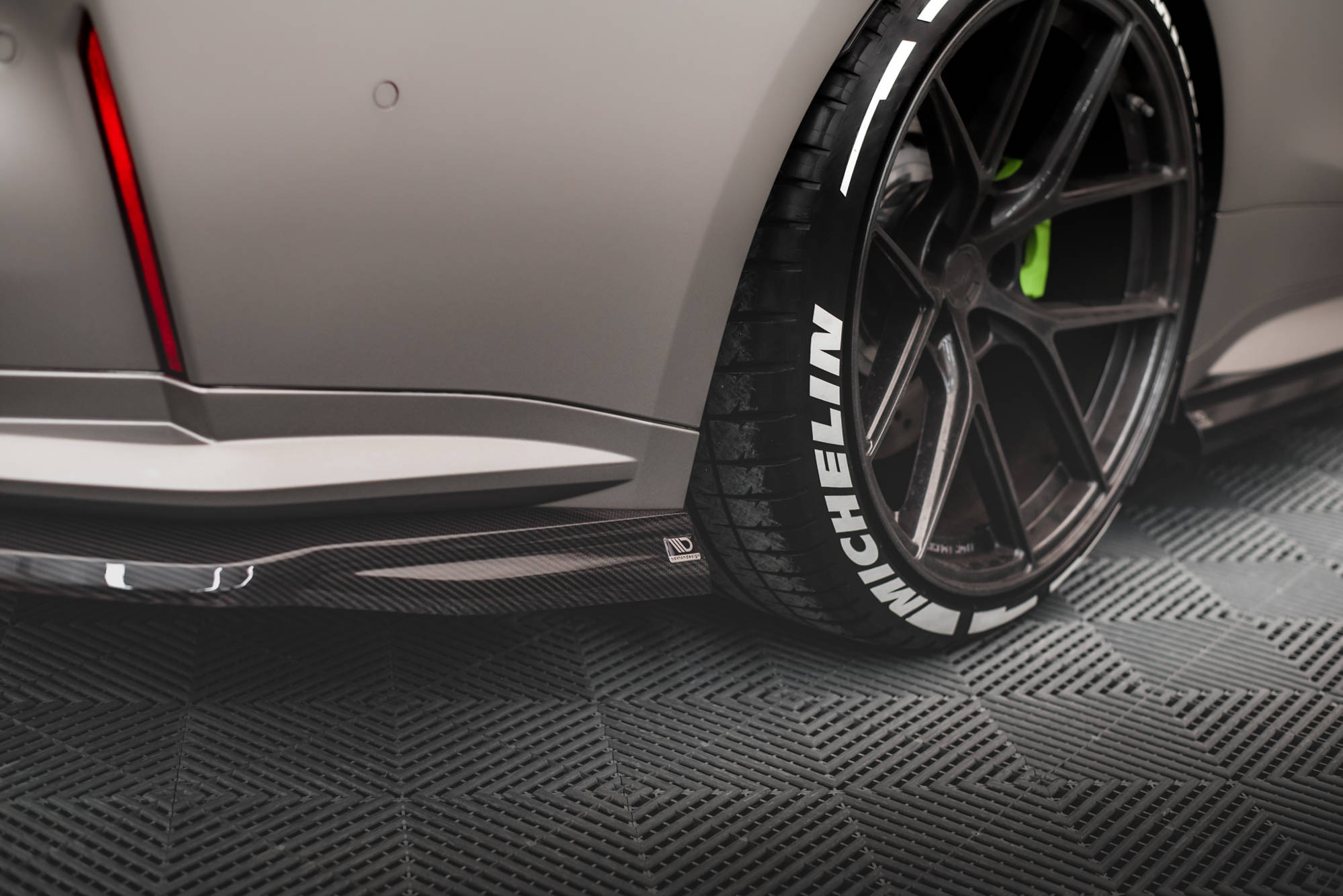 Carbon Fiber Heck Ansatz Flaps passend für BMW M4 G82 / G82 FL