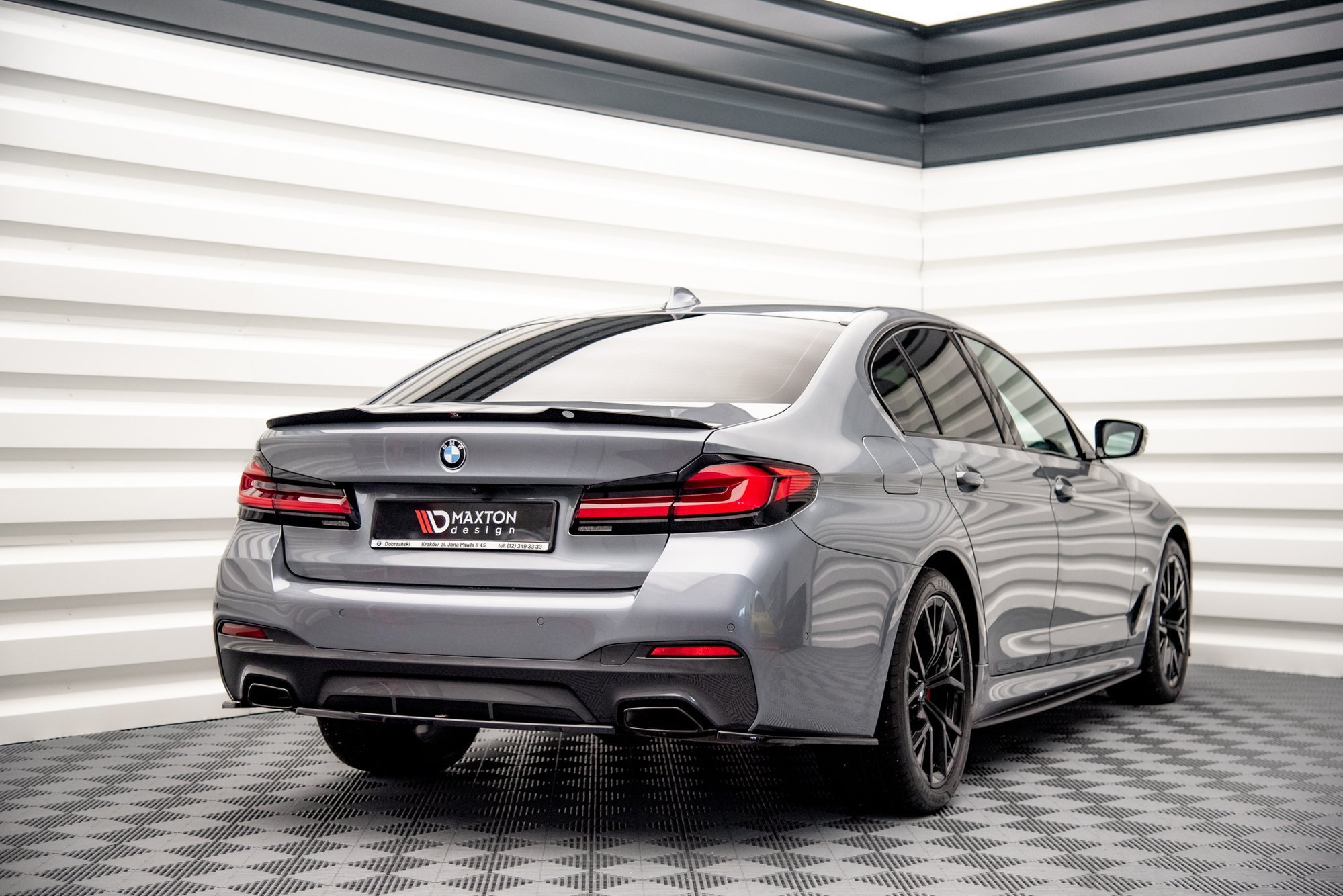Heck Spoiler Aufsatz Abrisskante V.2 passend für BMW 5er Standard / M-Paket Limousine G30 / G31 schwarz Hochglanz