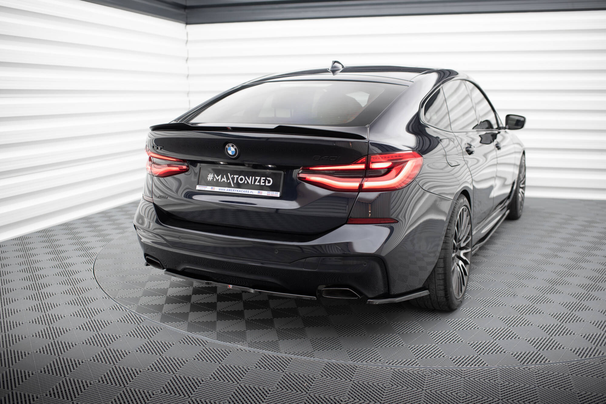 Street+ Mittlerer Diffusor Heck Ansatz passend für BMW 6er GT G32 M-Paket schwarz Hochglanz
