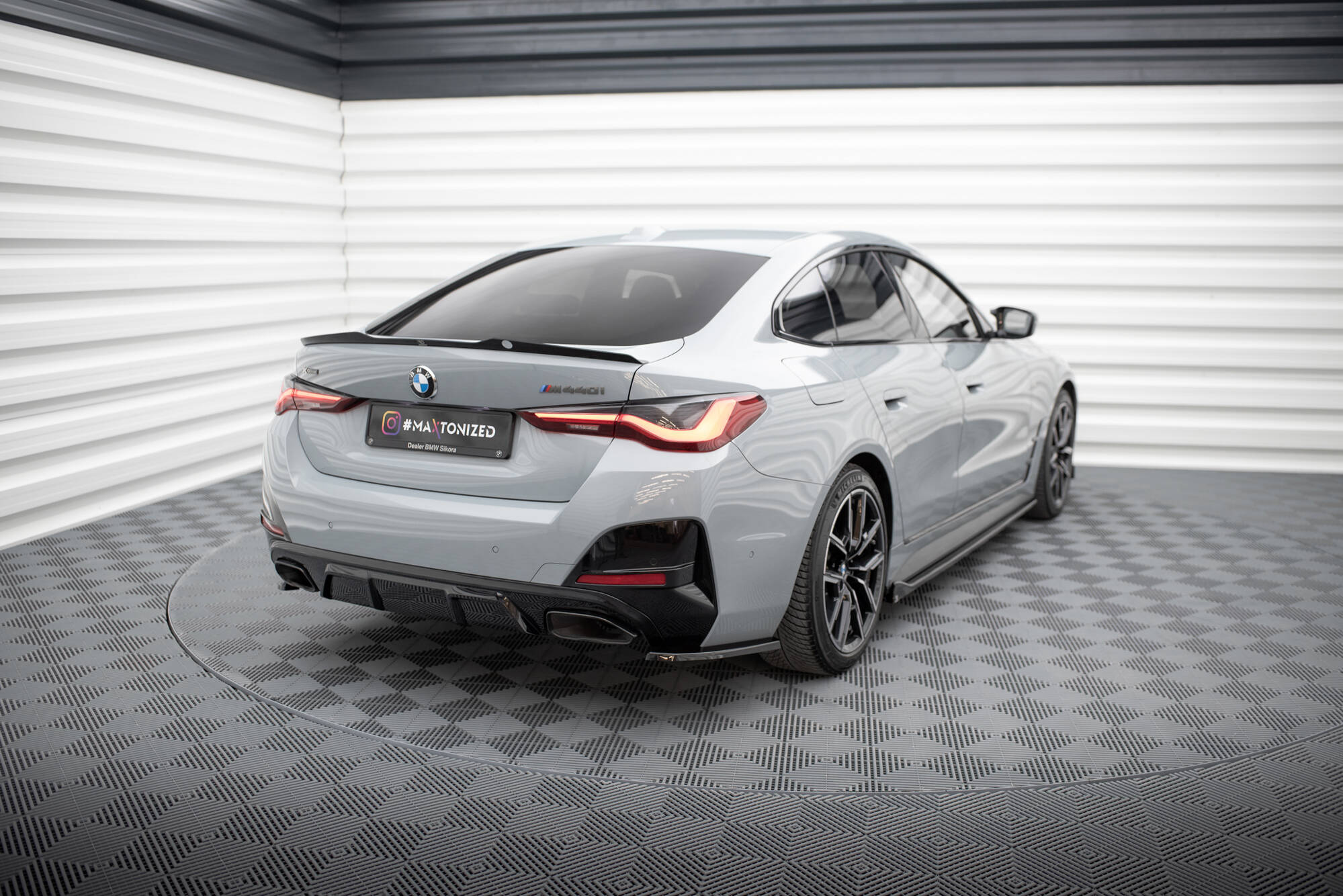Street+ Heck Ansatz Flaps V.1 passend für BMW M440i Gran Coupe G26 schwarz Hochglanz