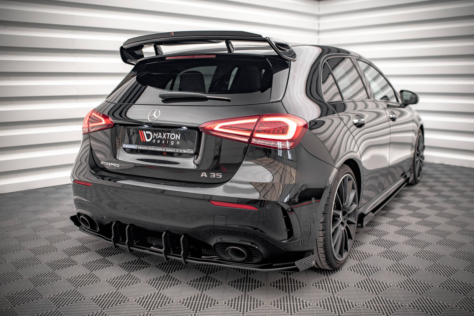 Street Pro Heck Ansatz Diffusor + Flaps passend für Mercedes A35 AMG Hatchback Aero Pack W177 schwarz Hochglanz