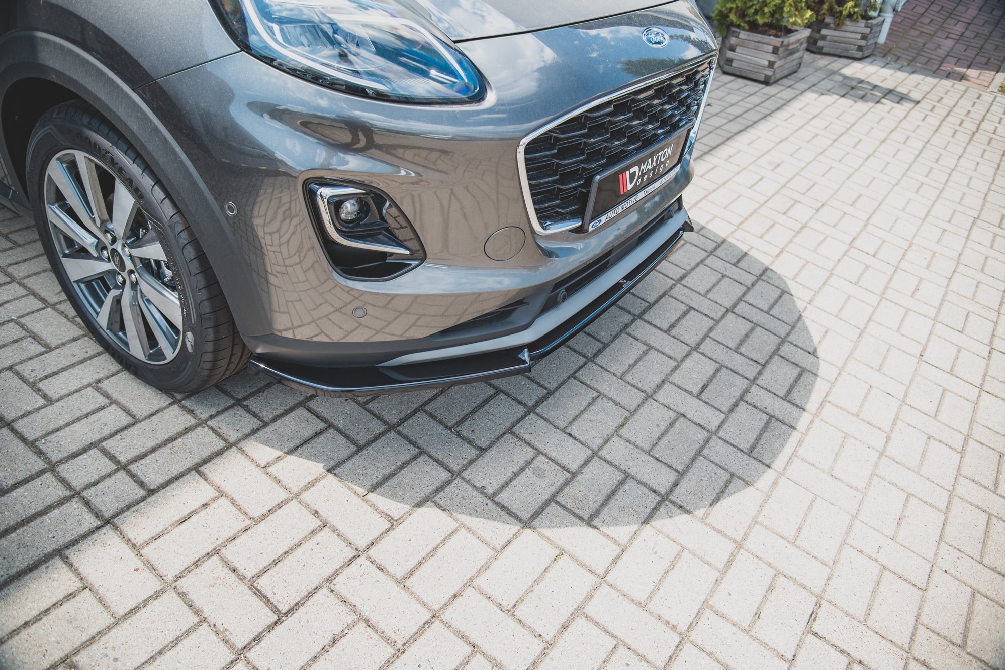 Front Ansatz für Ford Puma Mk1 schwarz Hochglanz