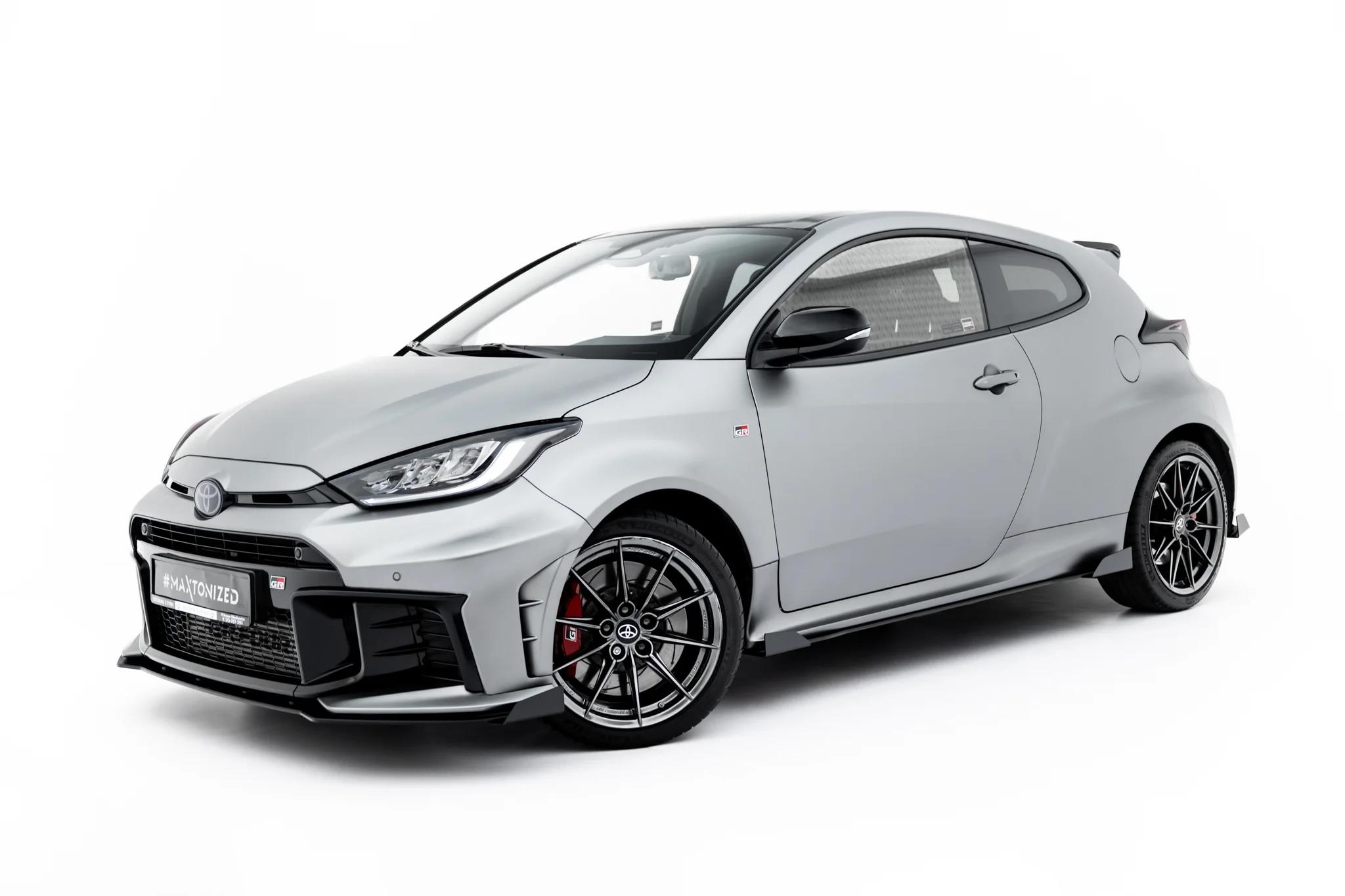 Seitenschweller Ansatz Paar + Flaps passend für Toyota GR Yaris Mk4 Facelift schwarz Hochglanz