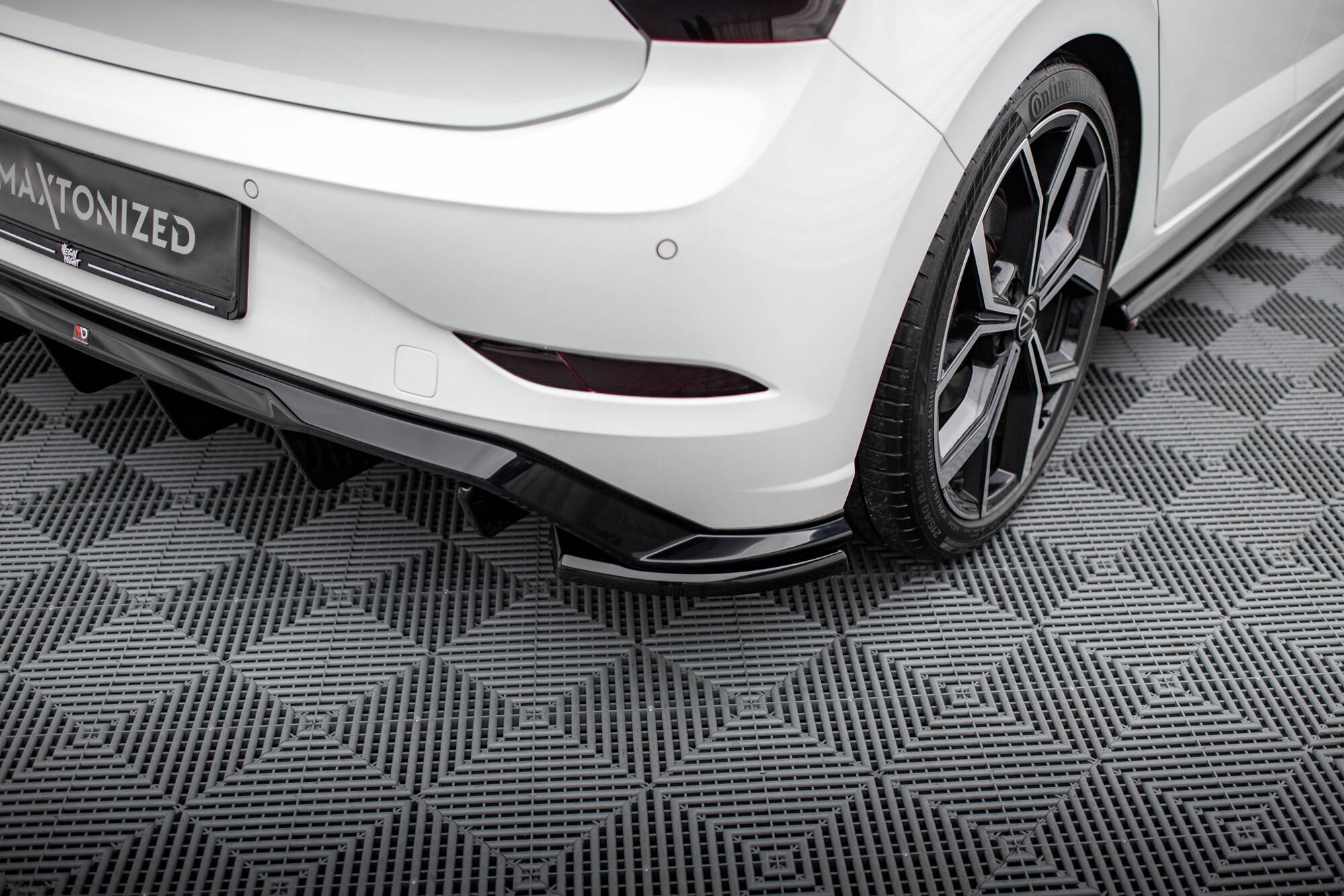 Street+ Heck Ansatz Flaps passend für VW Polo GTI Mk6 FL schwarz Hochglanz