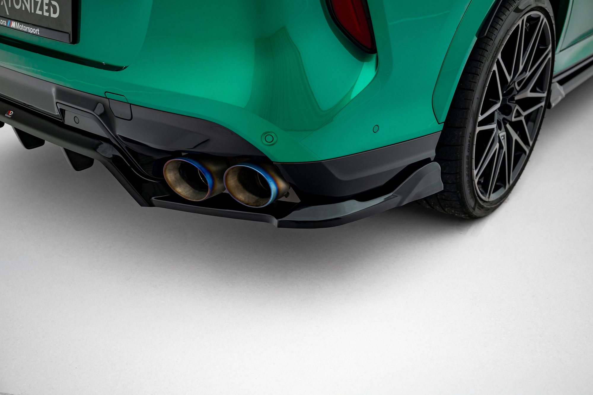 Street+ Mittlerer Diffusor RACE Heck Ansatz passend für BMW X6 M F96 FL schwarz Hochglanz