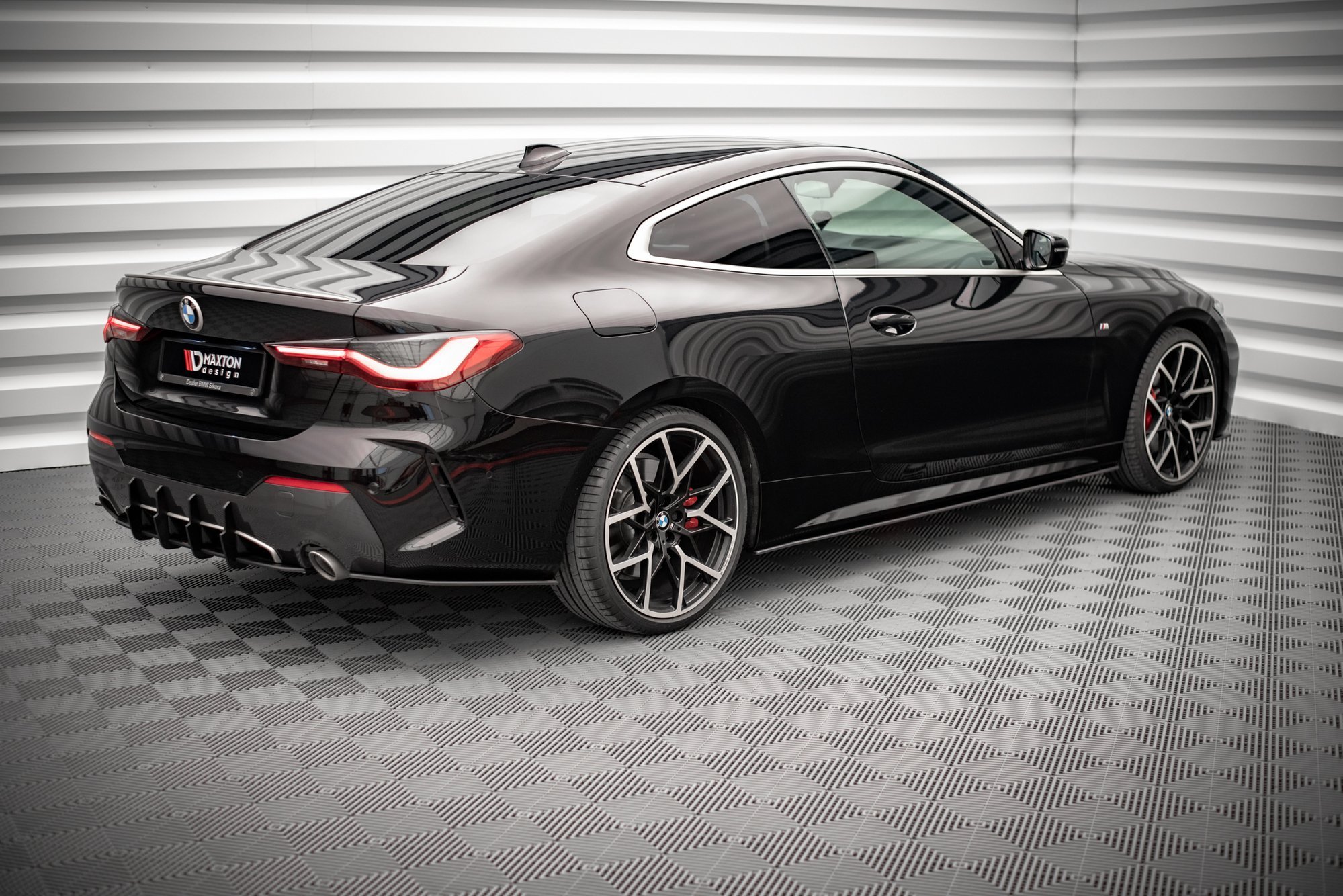 Street Pro Seitenschweller Leisten passend für BMW 4er M-Paket G22 rot