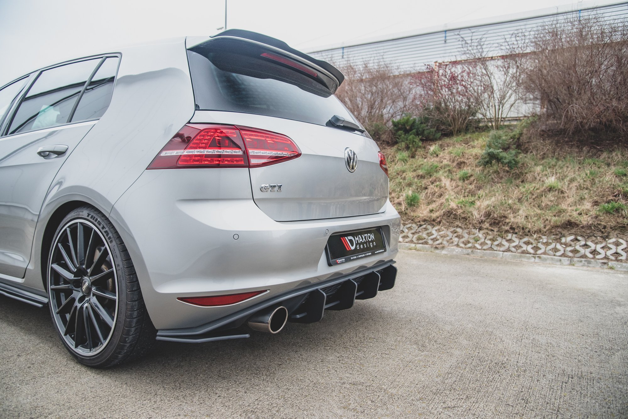 Robuste Racing Heckschürze V.2 für VW Golf 7 GTI