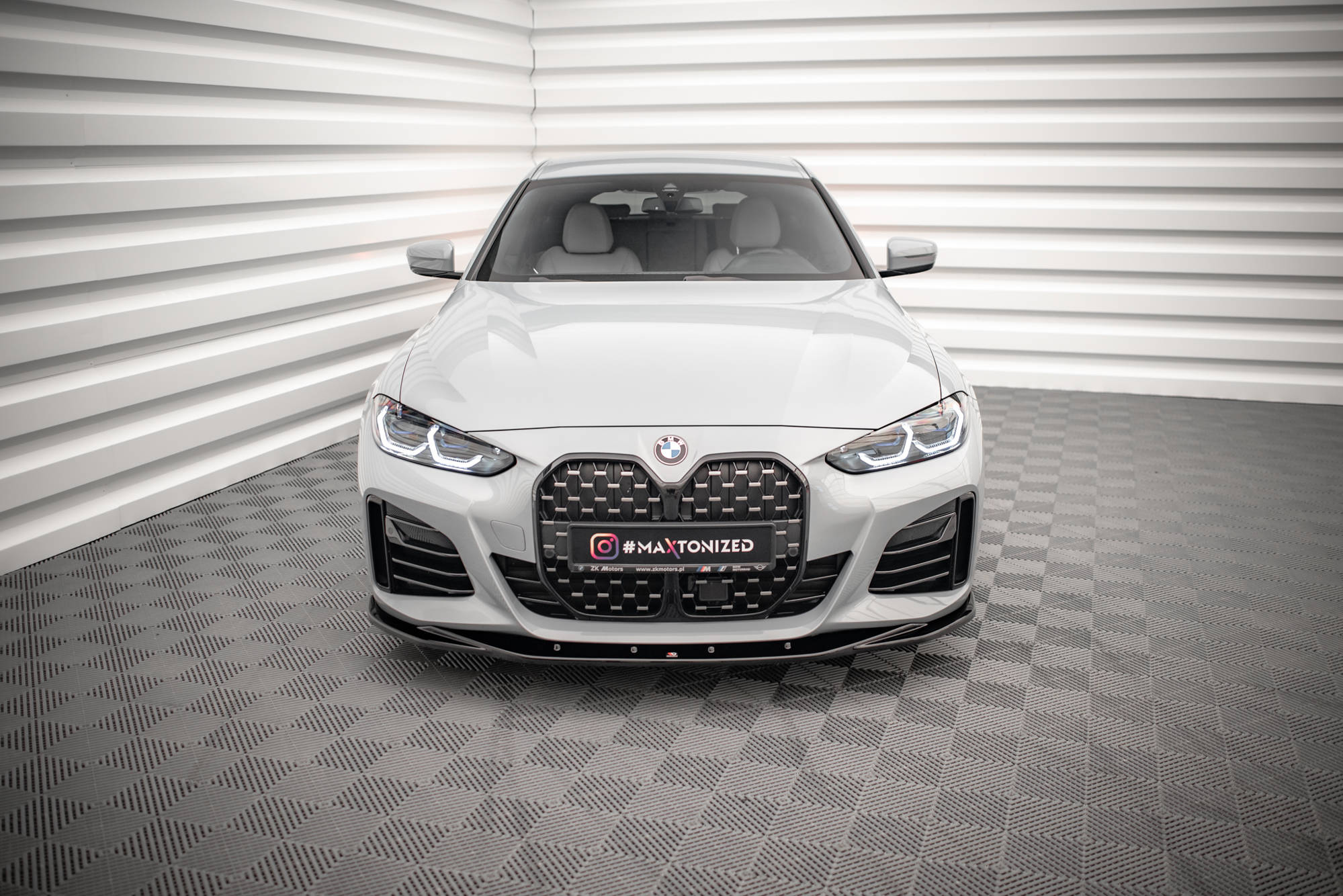 Street+ Spoilerlippe Front Ansatz V.3 passend für BMW 4er / i4 Gran Coupe M-Paket / M440i G26 schwarz Hochglanz