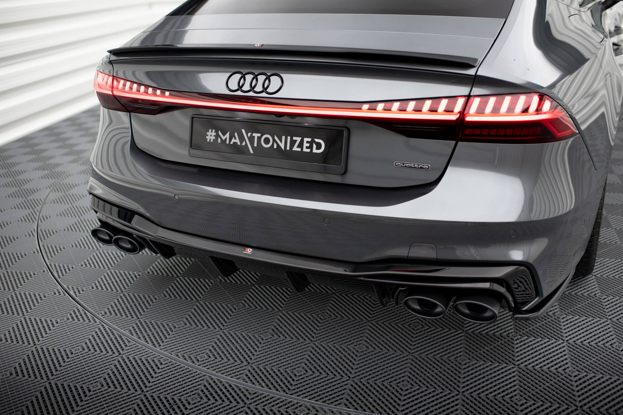 Heck Ansatz Flaps Diffusor für Audi A7 S-Line C8 / S7 C8 / C8 Facelift / S7 Facelift schwarz Hochglanz