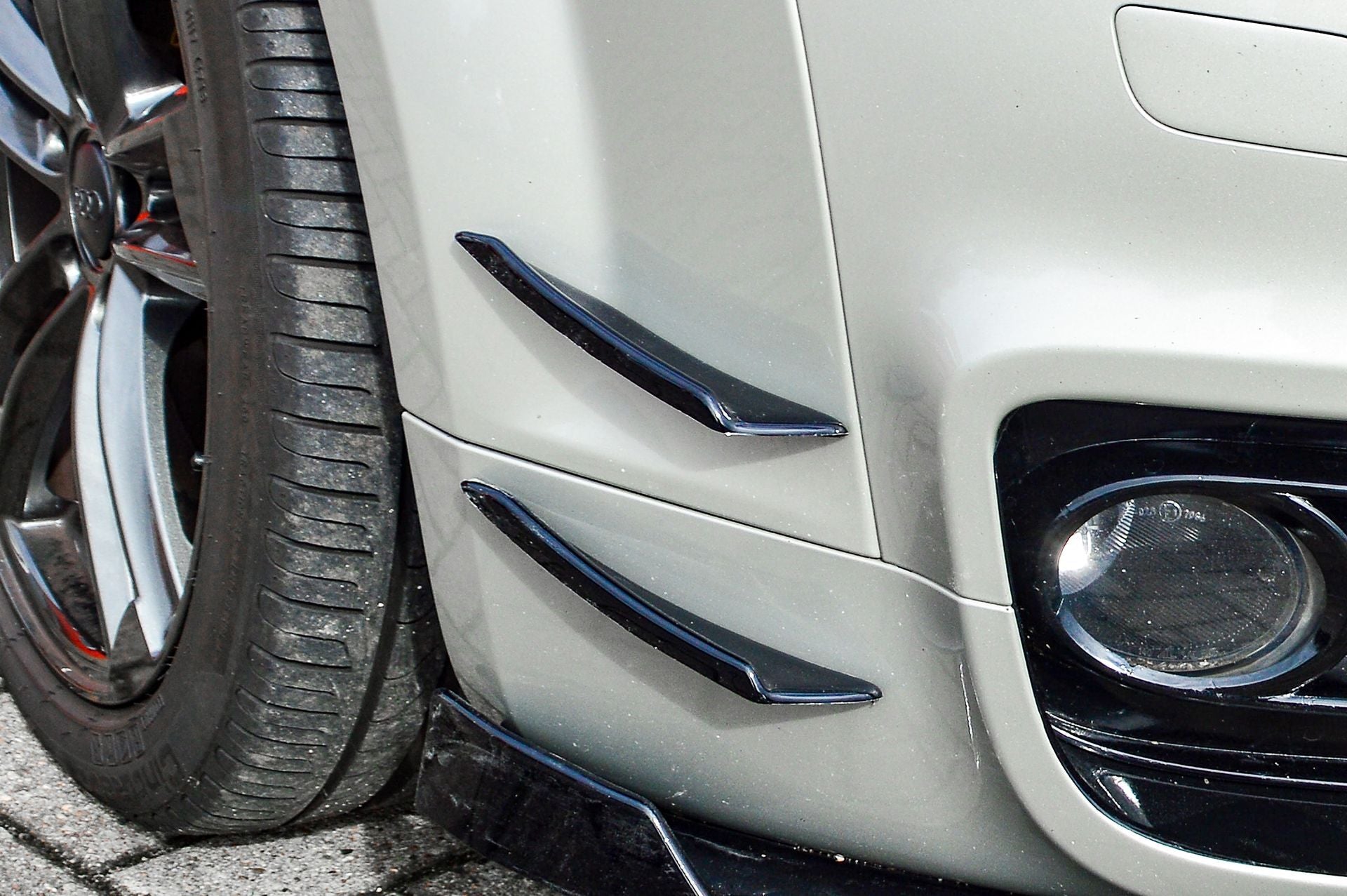 4.tlg. Spoilerflaps aus ABS für Audi TT 8J mit S-Line (Schwarz Matt)