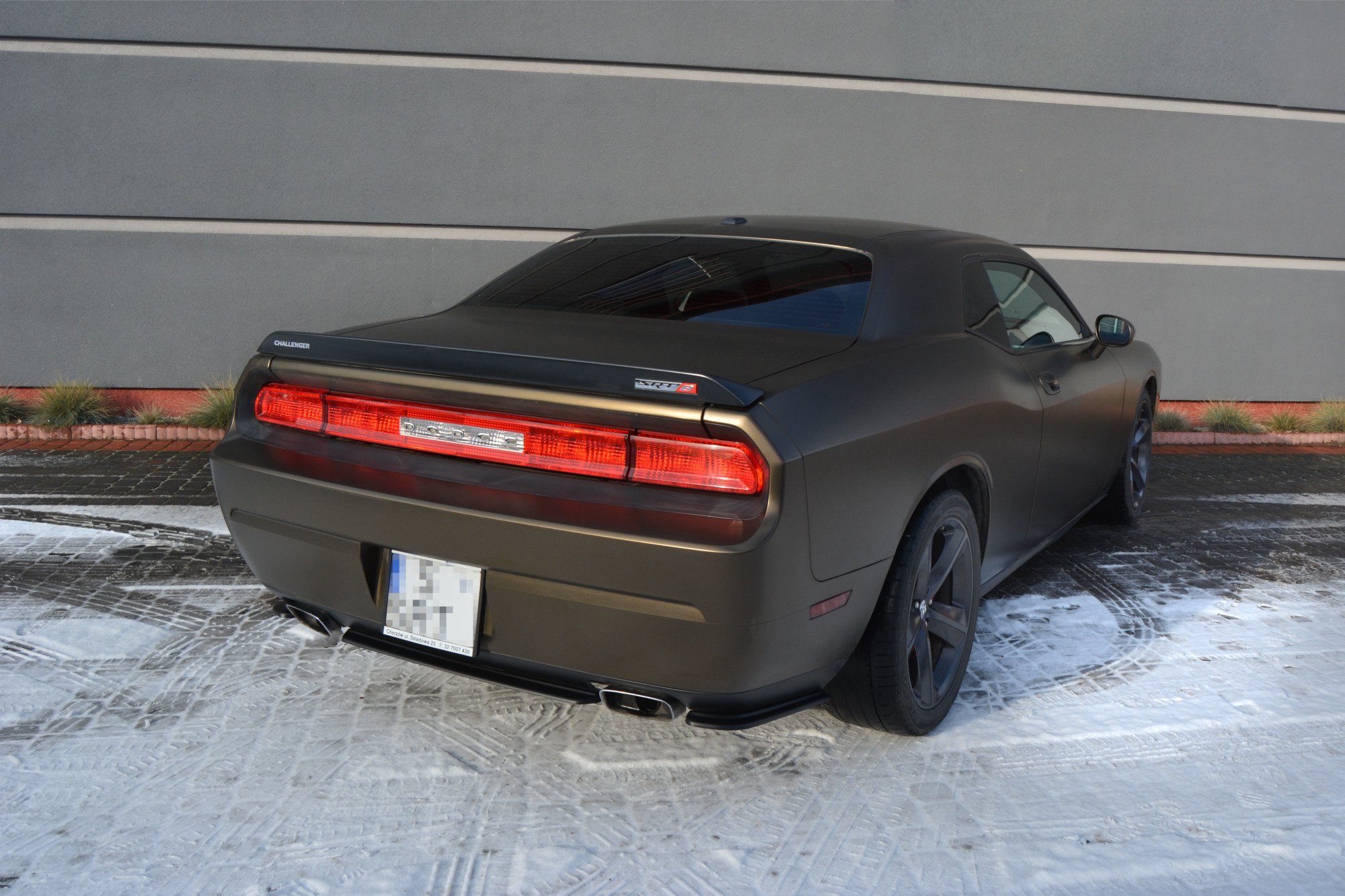 Heck Ansatz Flaps Diffusor für DODGE CHALLENGER MK3. PHASE-I SRT8 COUPE schwarz Hochglanz