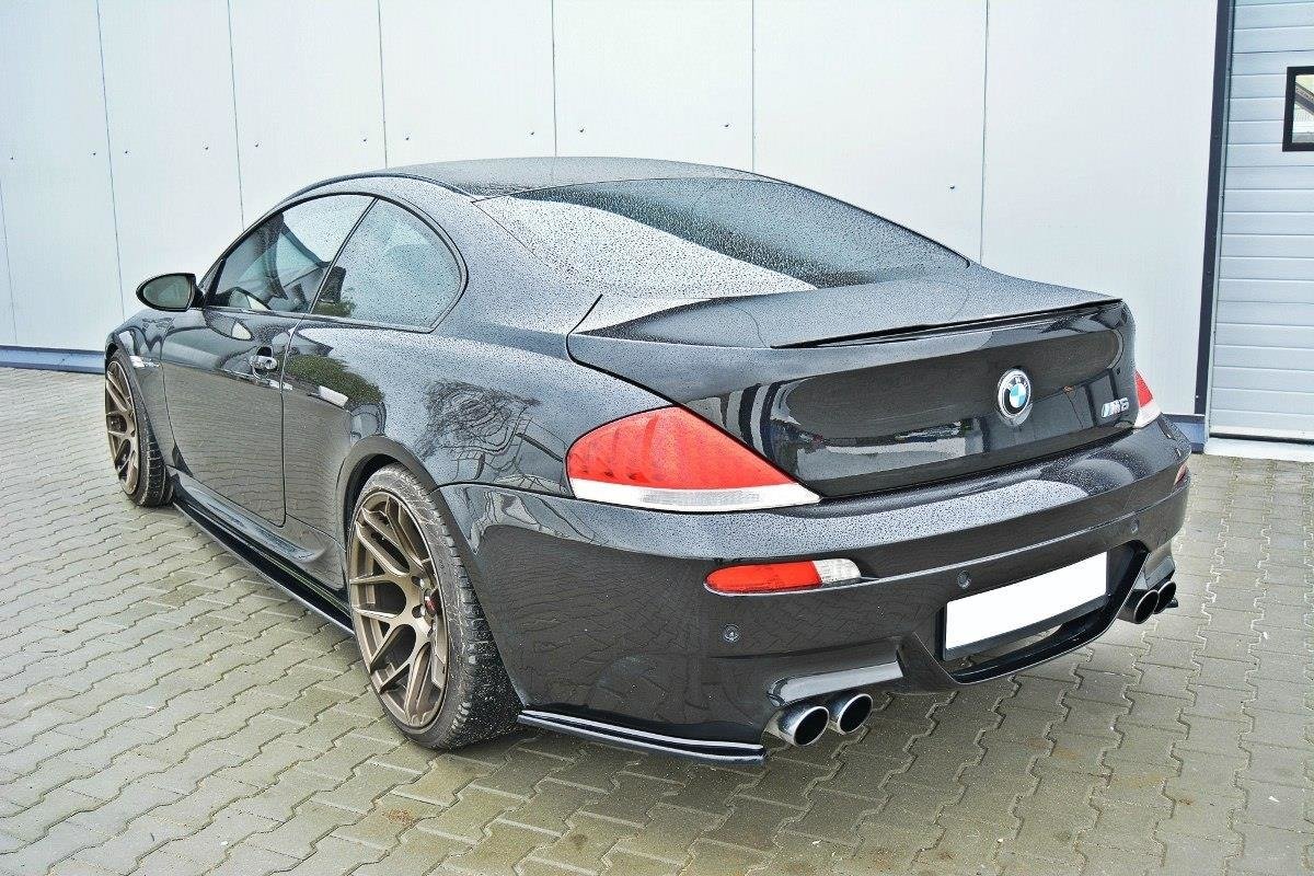 Heck Ansatz Flaps Diffusor für BMW M6 E63 schwarz Hochglanz