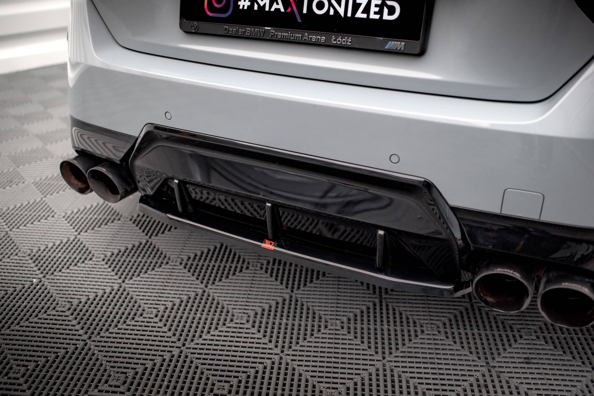 Street+ Mittlerer Diffusor Heck Ansatz passend für BMW 2 Coupe M240i G42 schwarz Hochglanz