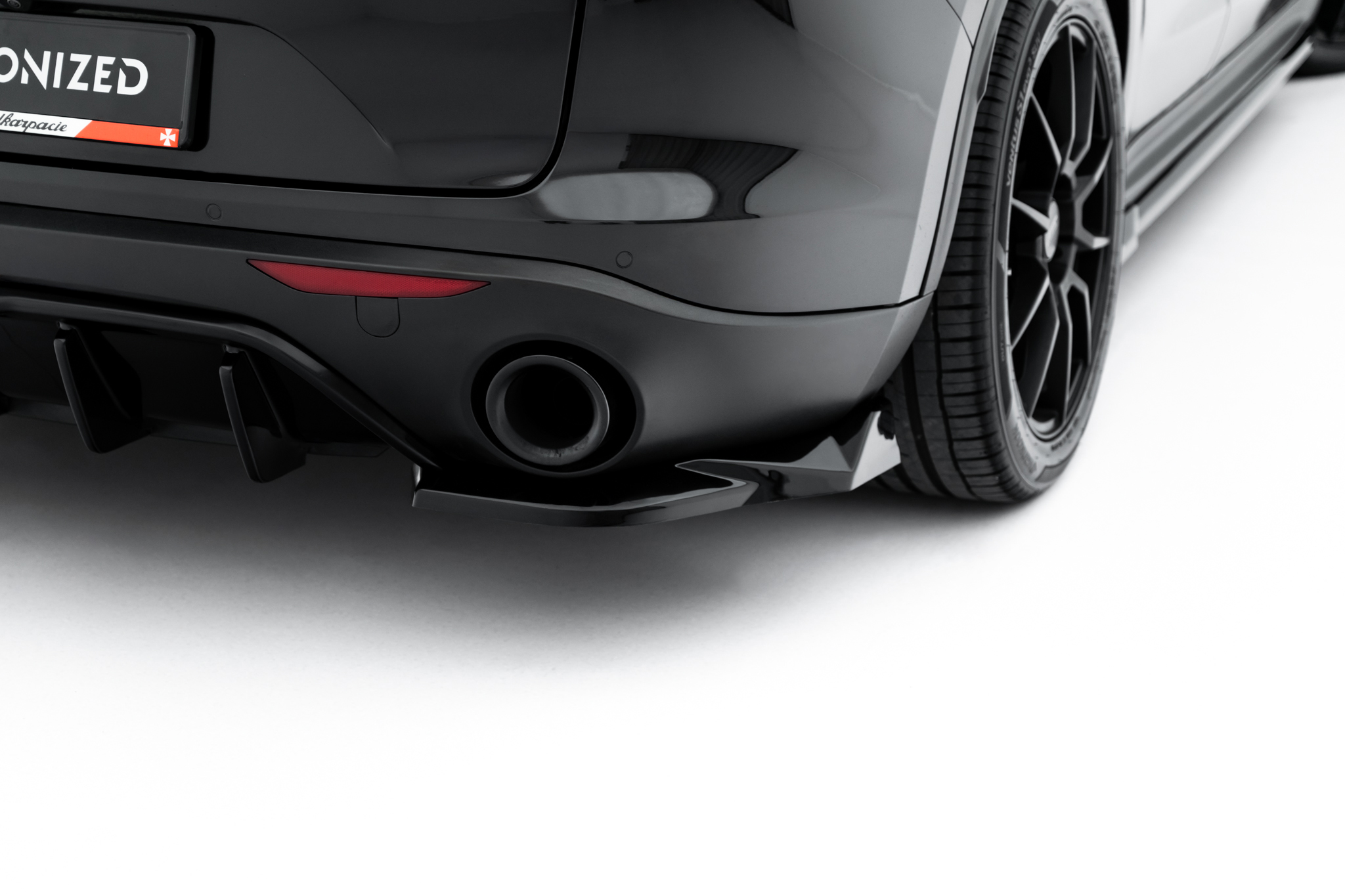 Street+ Heck Ansatz Flaps V.2 passend für Alfa Romeo Stelvio Mk1 schwarz Hochglanz