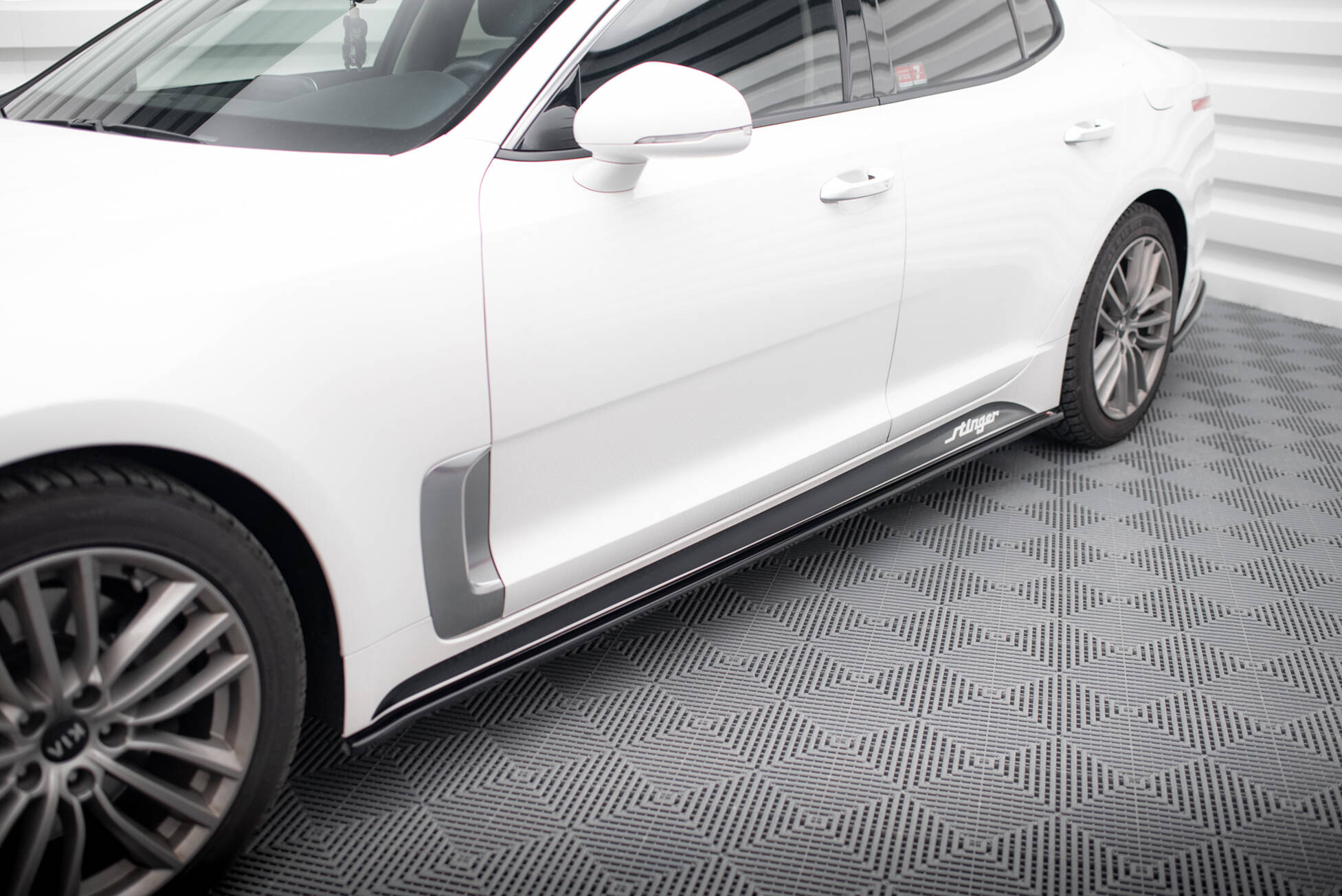 Seitenschweller Ansatz für Kia Stinger GT / GT-Line / Standard Mk1 schwarz Hochglanz