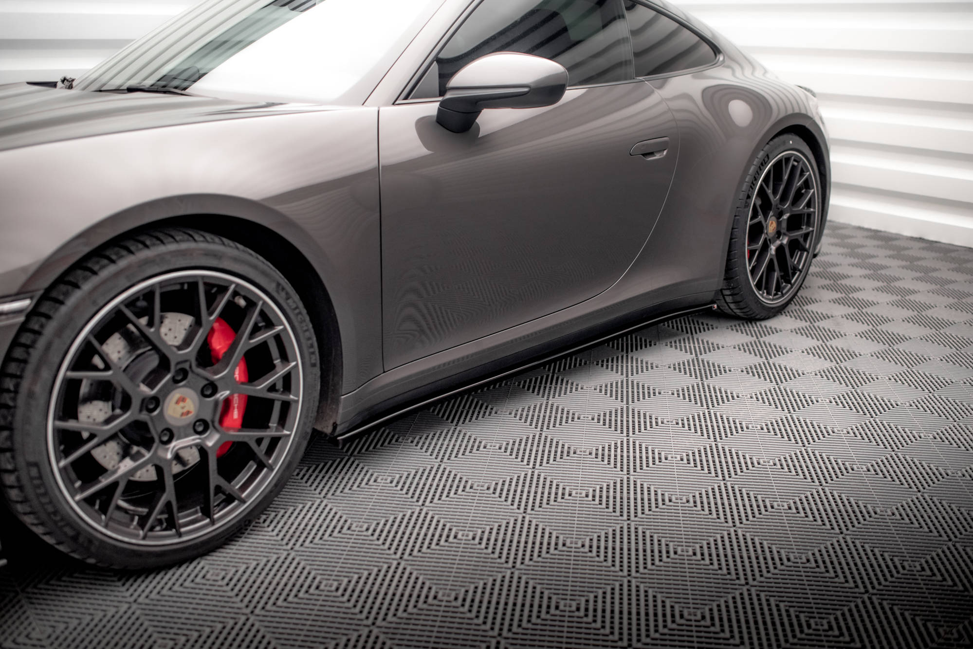 Street+ Seitenschweller Leisten passend für Porsche 911 Carrera 4S 992 schwarz Hochglanz