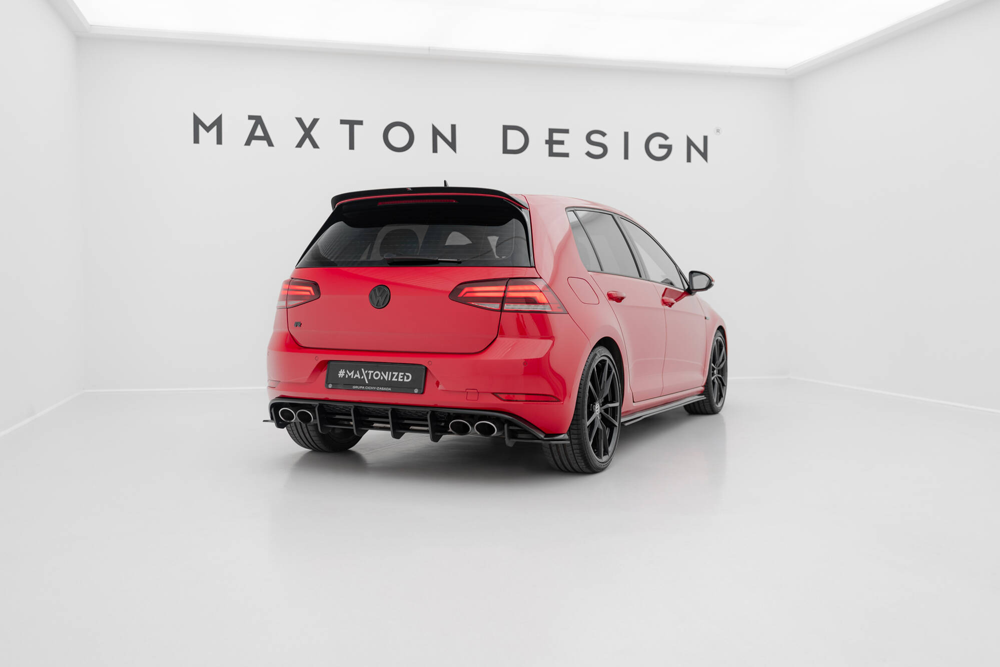 Street Pro Heckschürze Heck Ansatz Diffusor passend für VW Golf 7 R FL schwarz-rot