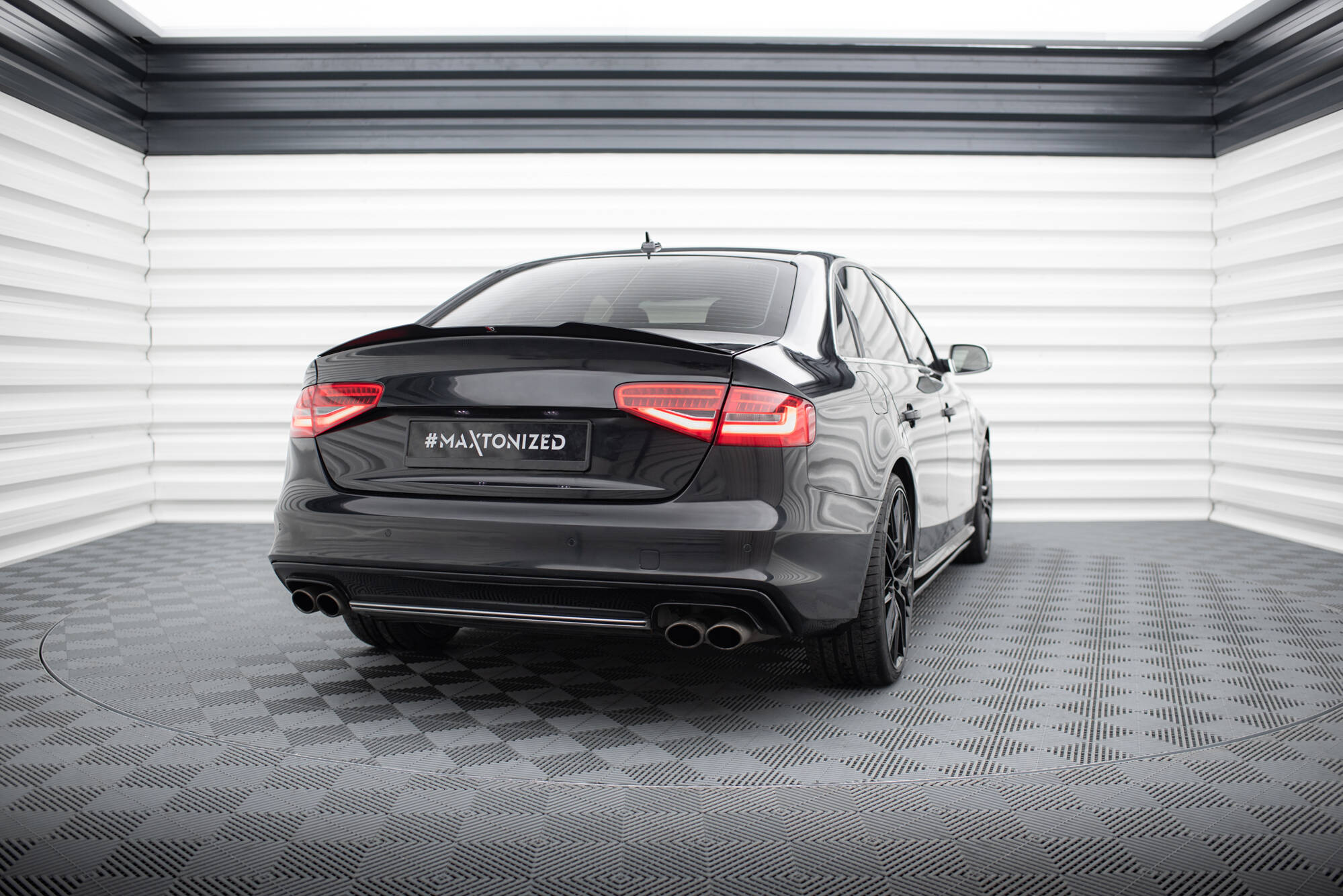 Spoiler CAP für Audi S4 B8 FL Limousine schwarz Hochglanz