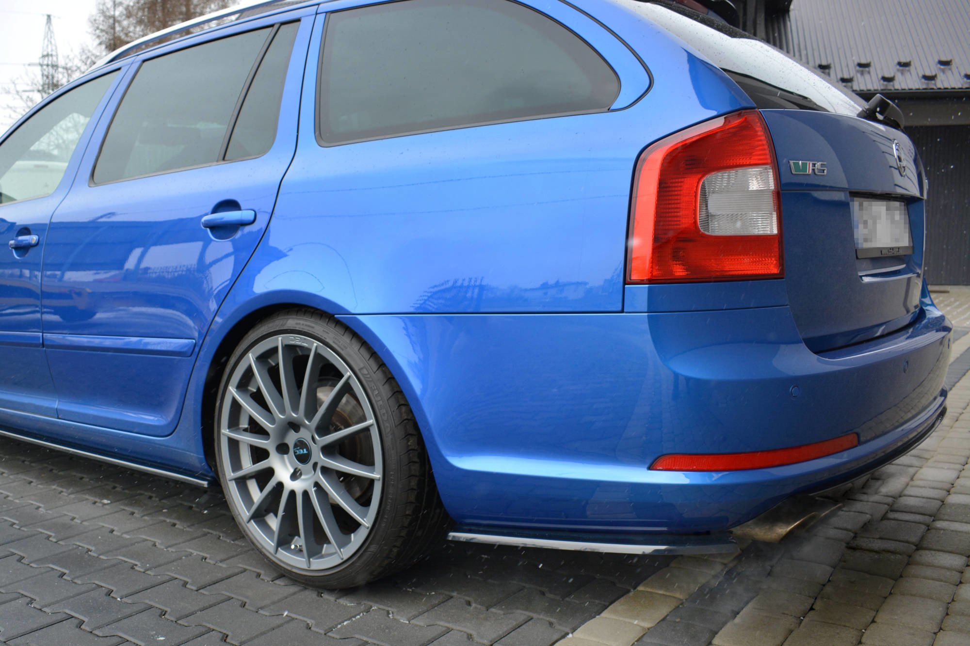 Heck Ansatz Flaps Diffusor für Skoda Octavia RS Limousine / Combi Mk2 / Mk2 Facelift schwarz Hochglanz